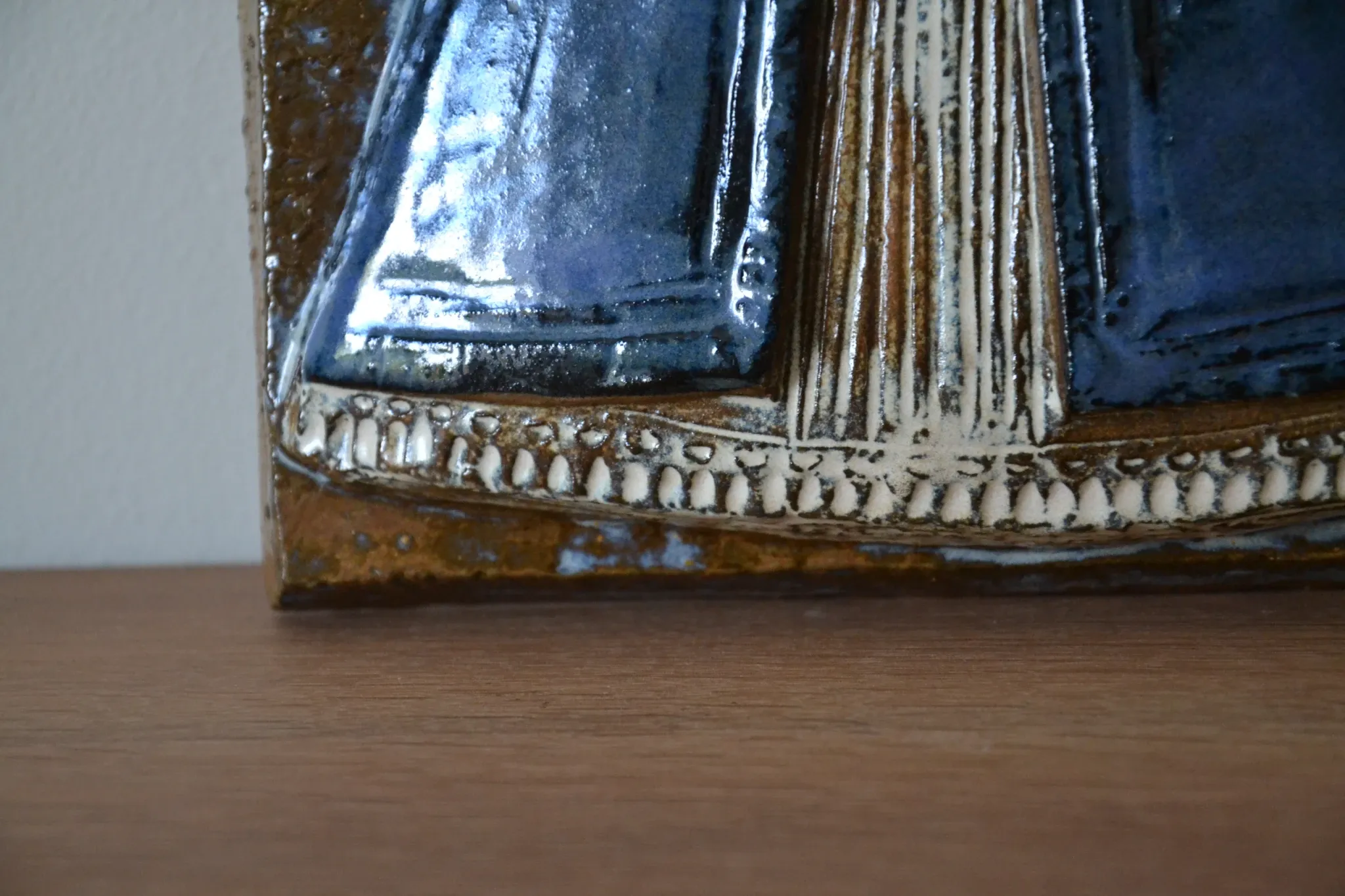 Enamel plaque Virgin with Child Perignem