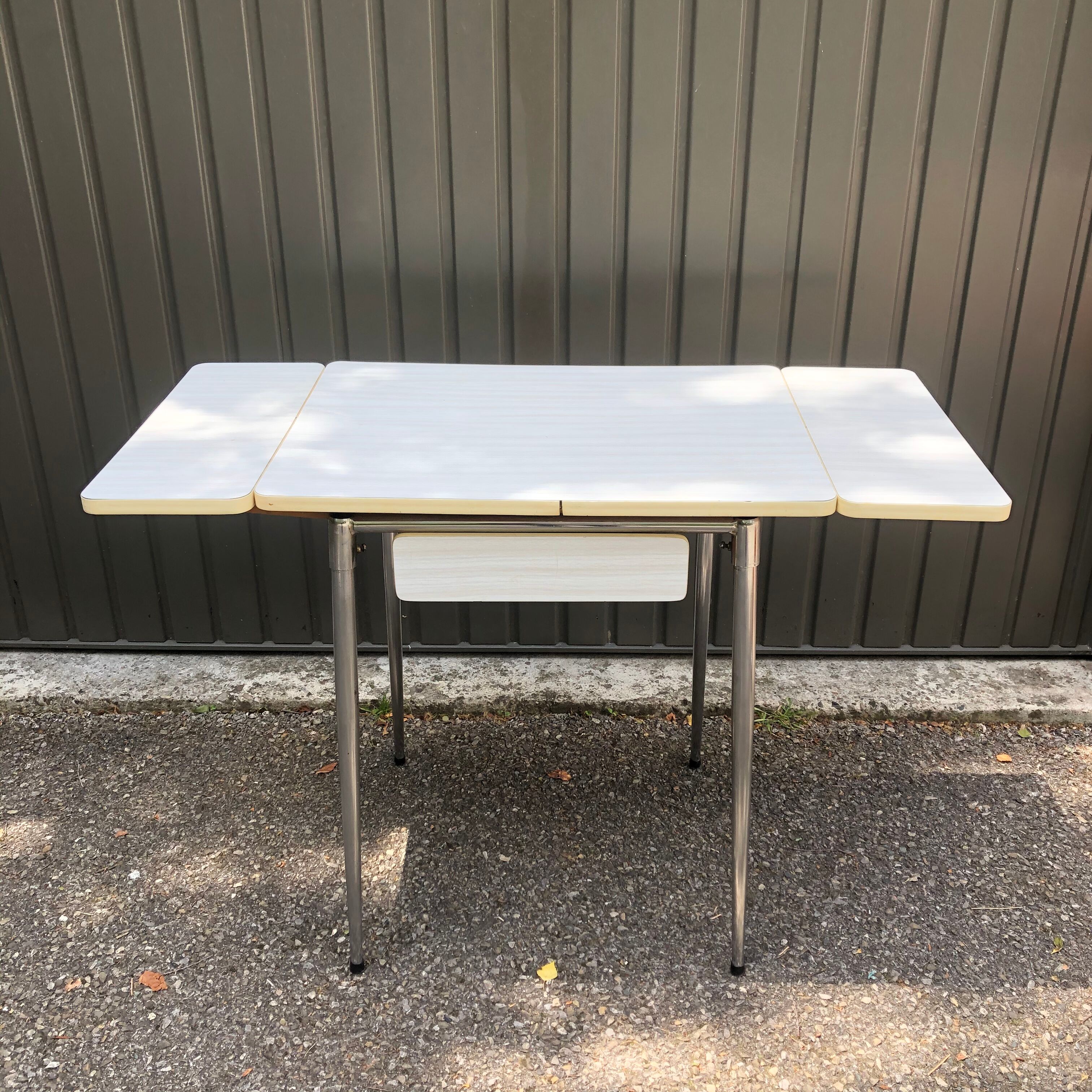 Formica table