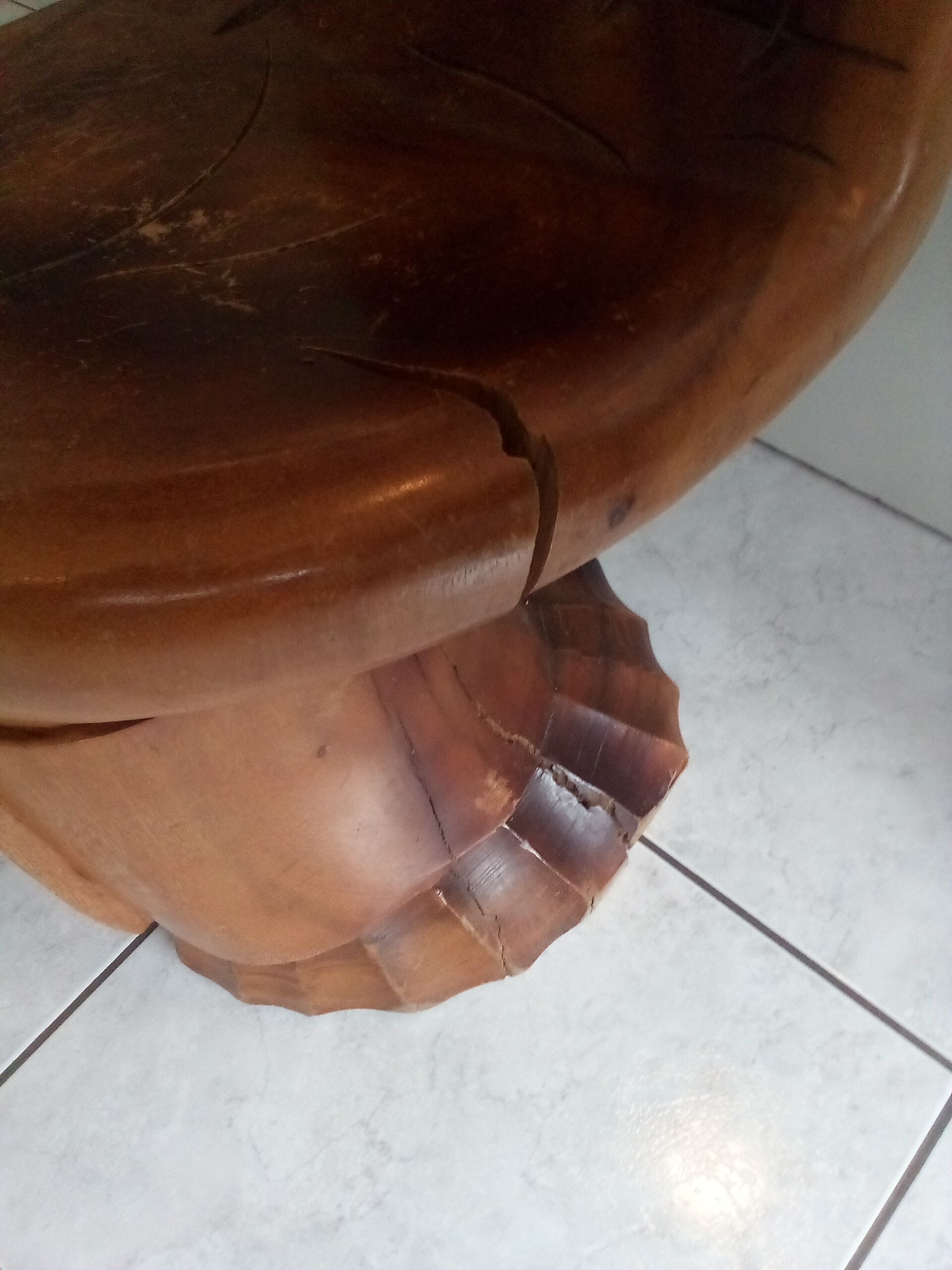 Mahogany chair Buddha hand 60