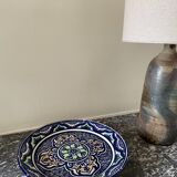 Ceramic dish signed Pascual Zorrilla