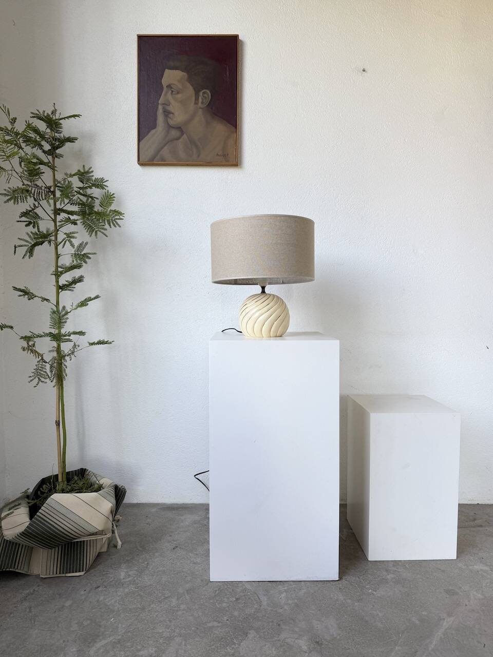 Barbi Ivory and Gold Ceramic Spherical Table Lamp