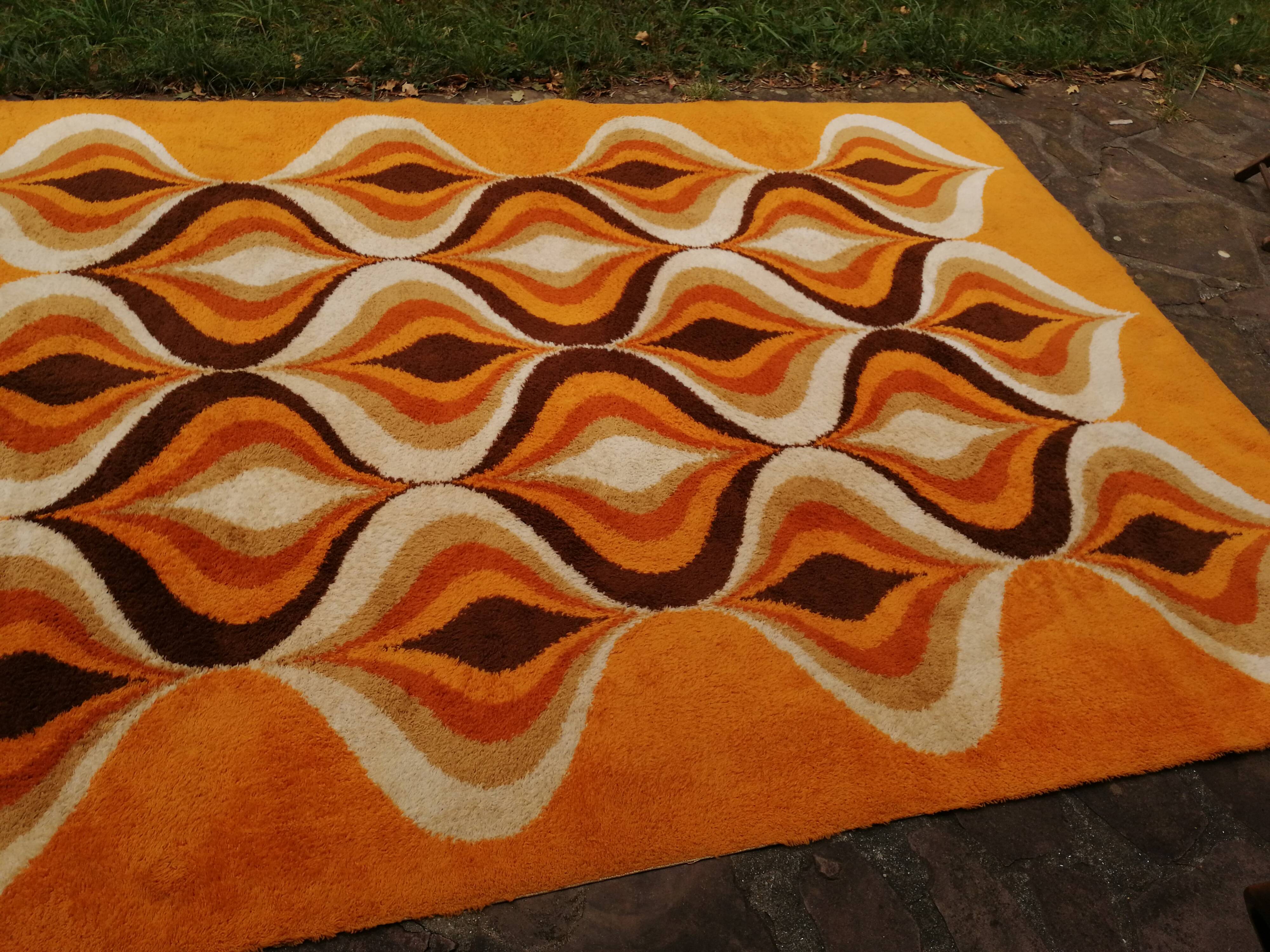 Vintage carpet 200x260cm