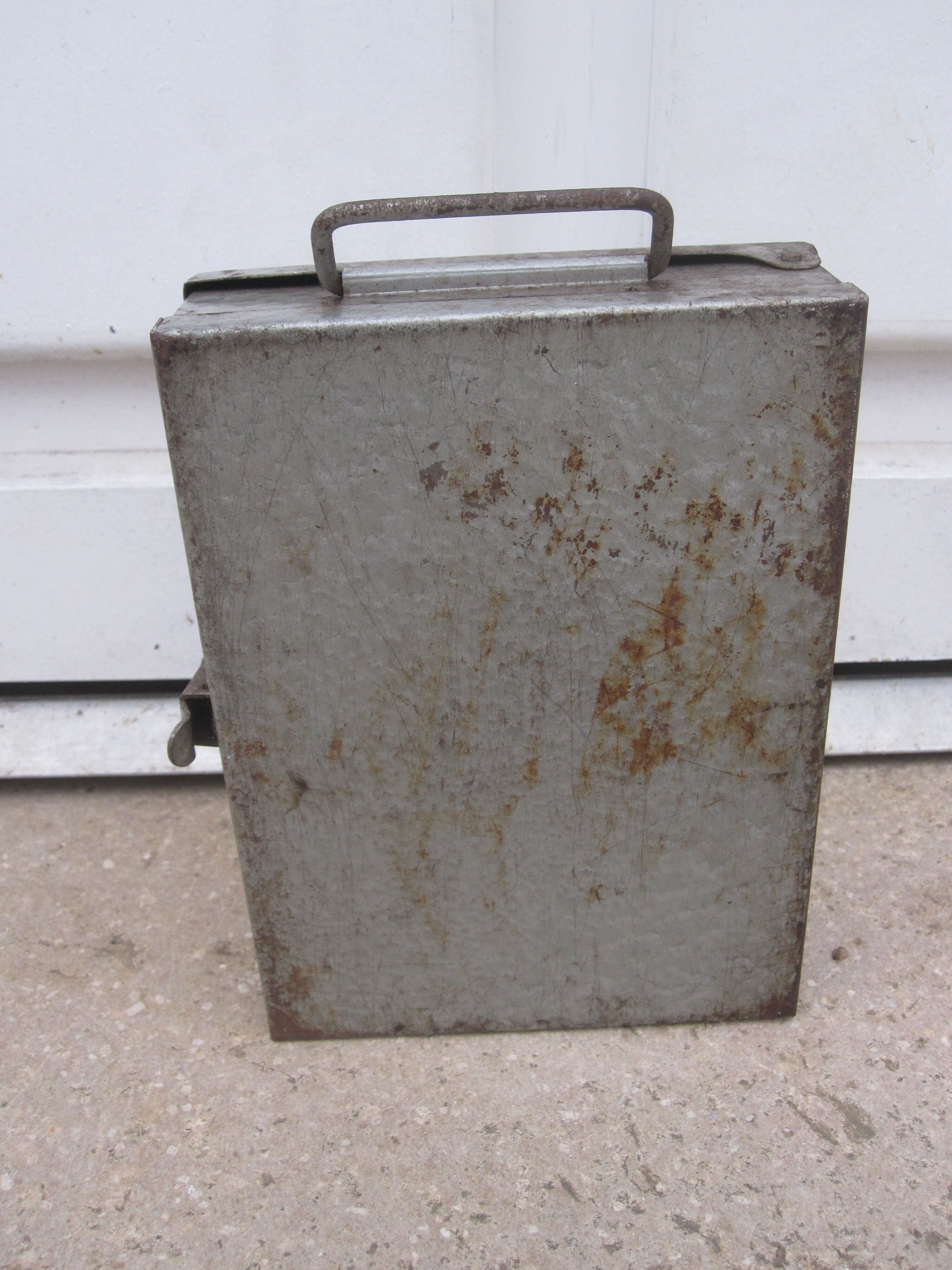 Emergency pharmacy 1940 box