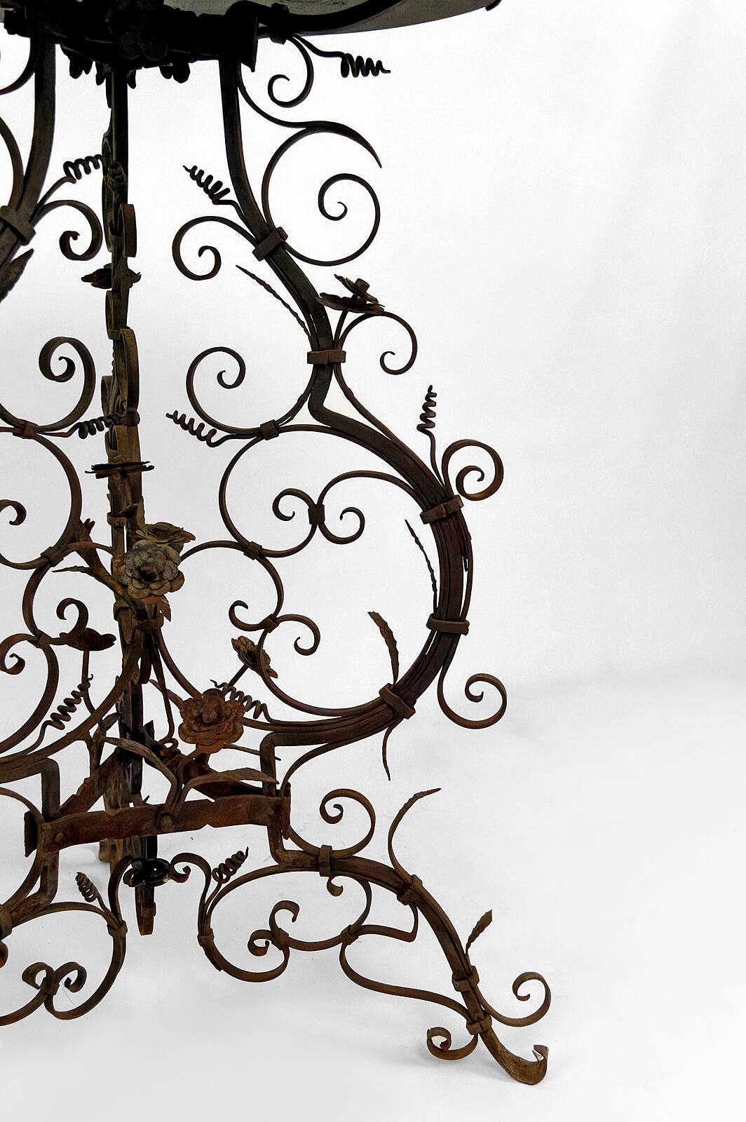 Wrought iron pedestal table and marble top, Venice, Italy, 17th century