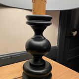 Baluster foot table lamp