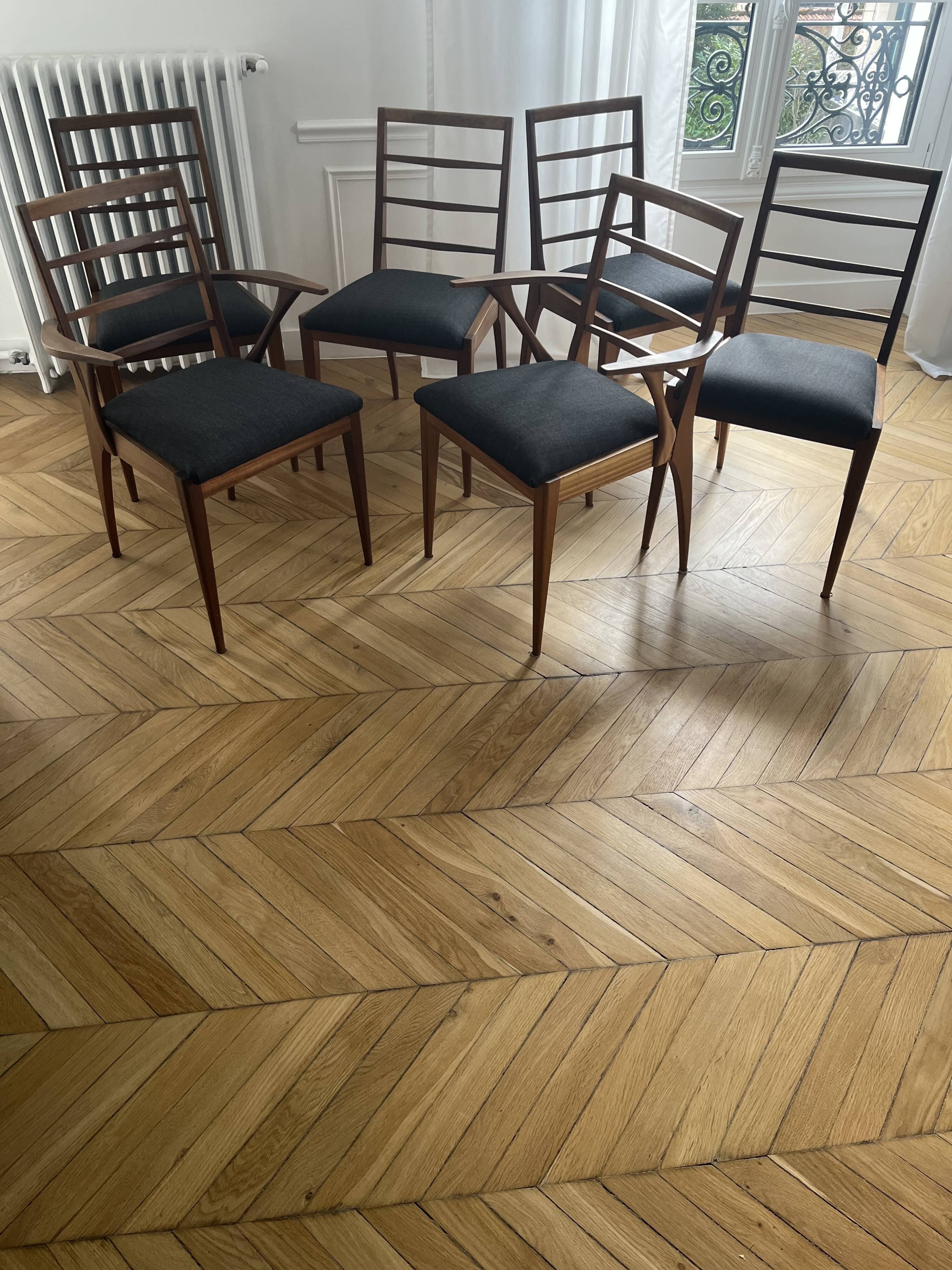 4 chairs and 2 armchairs McIntosh mid-century modern teak Kvadrat