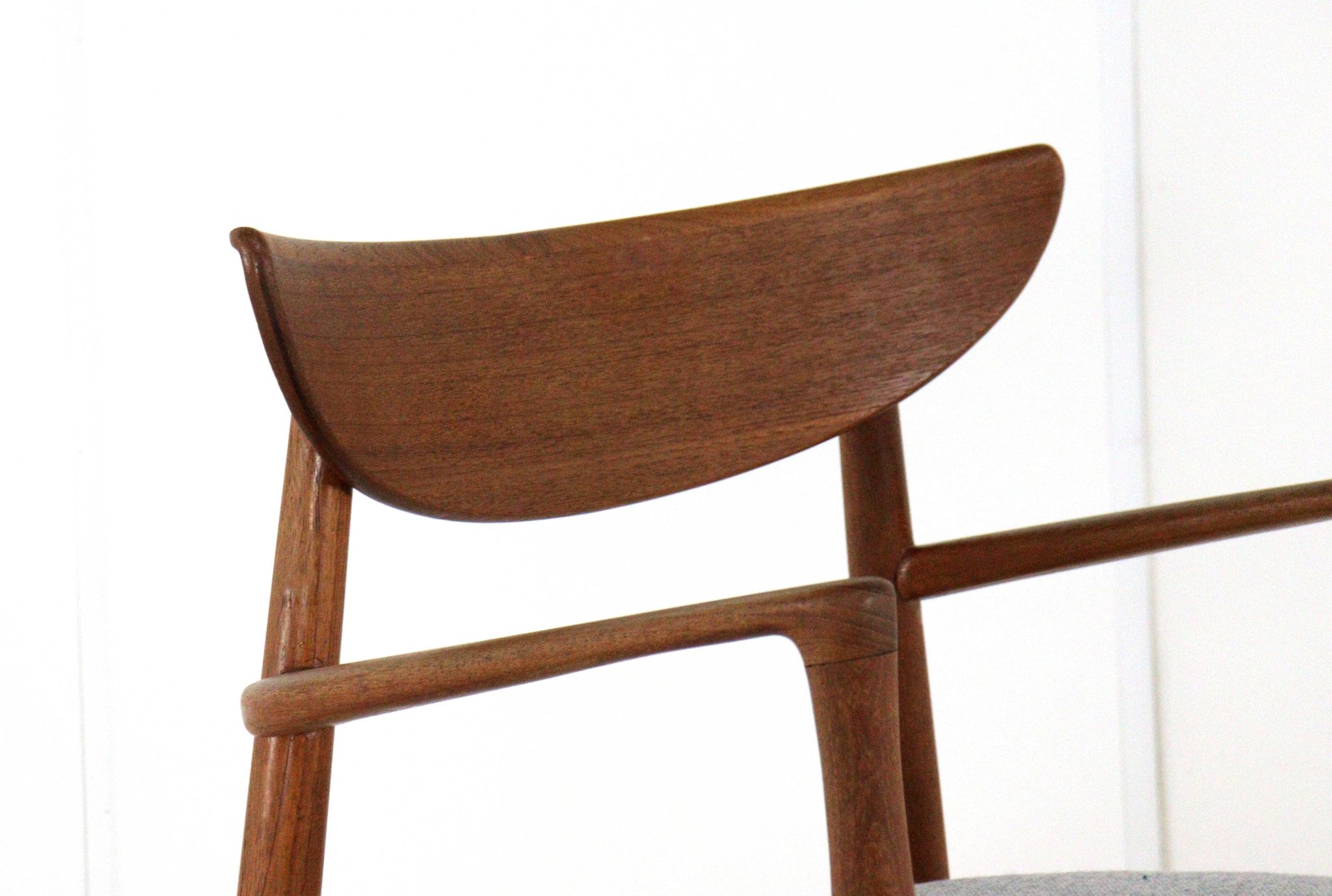 Set of 4+2 Harry Ostergaard for Randers Møbelfabrik chairs - danish design