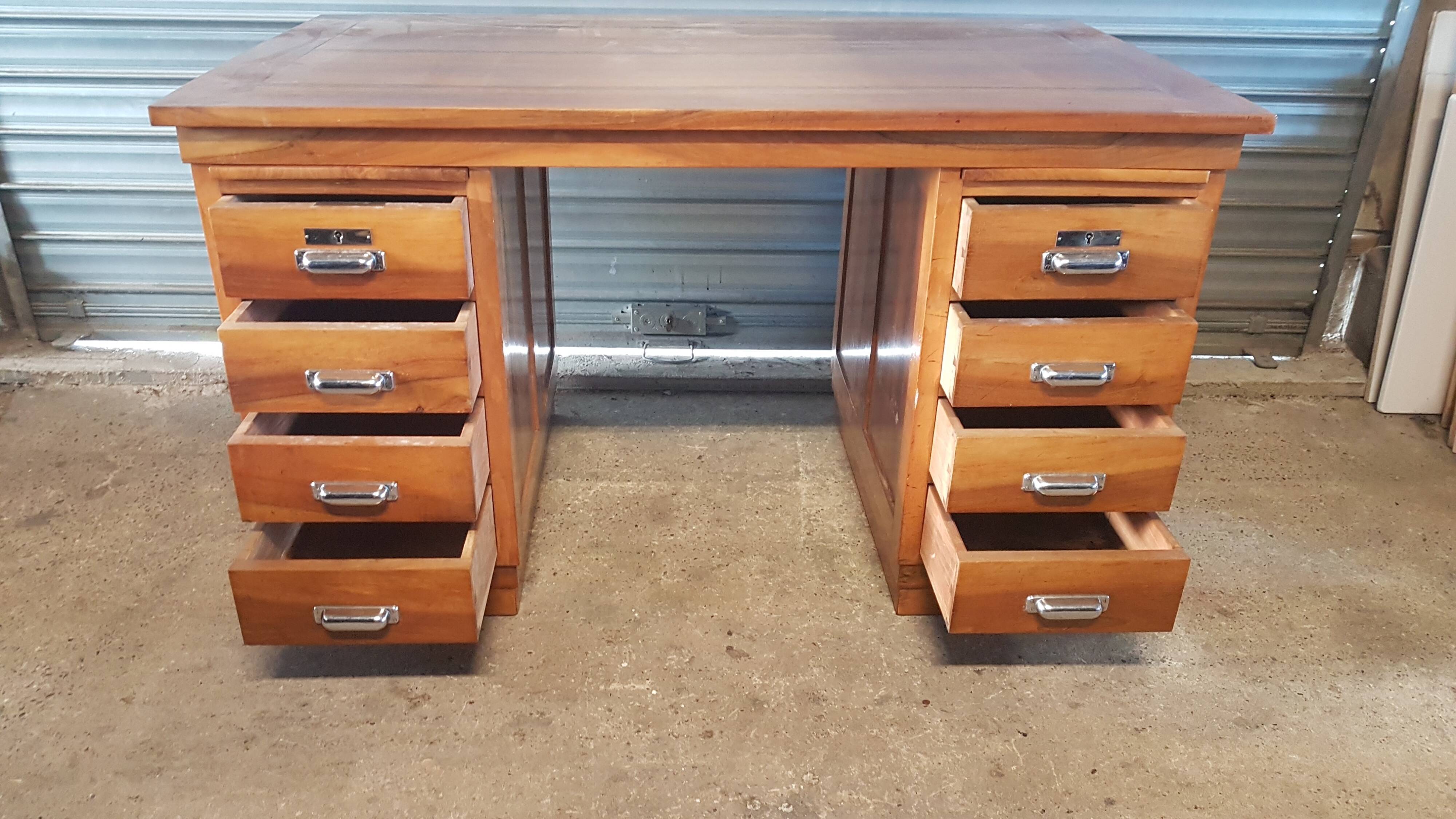 Walnut office with double lockers