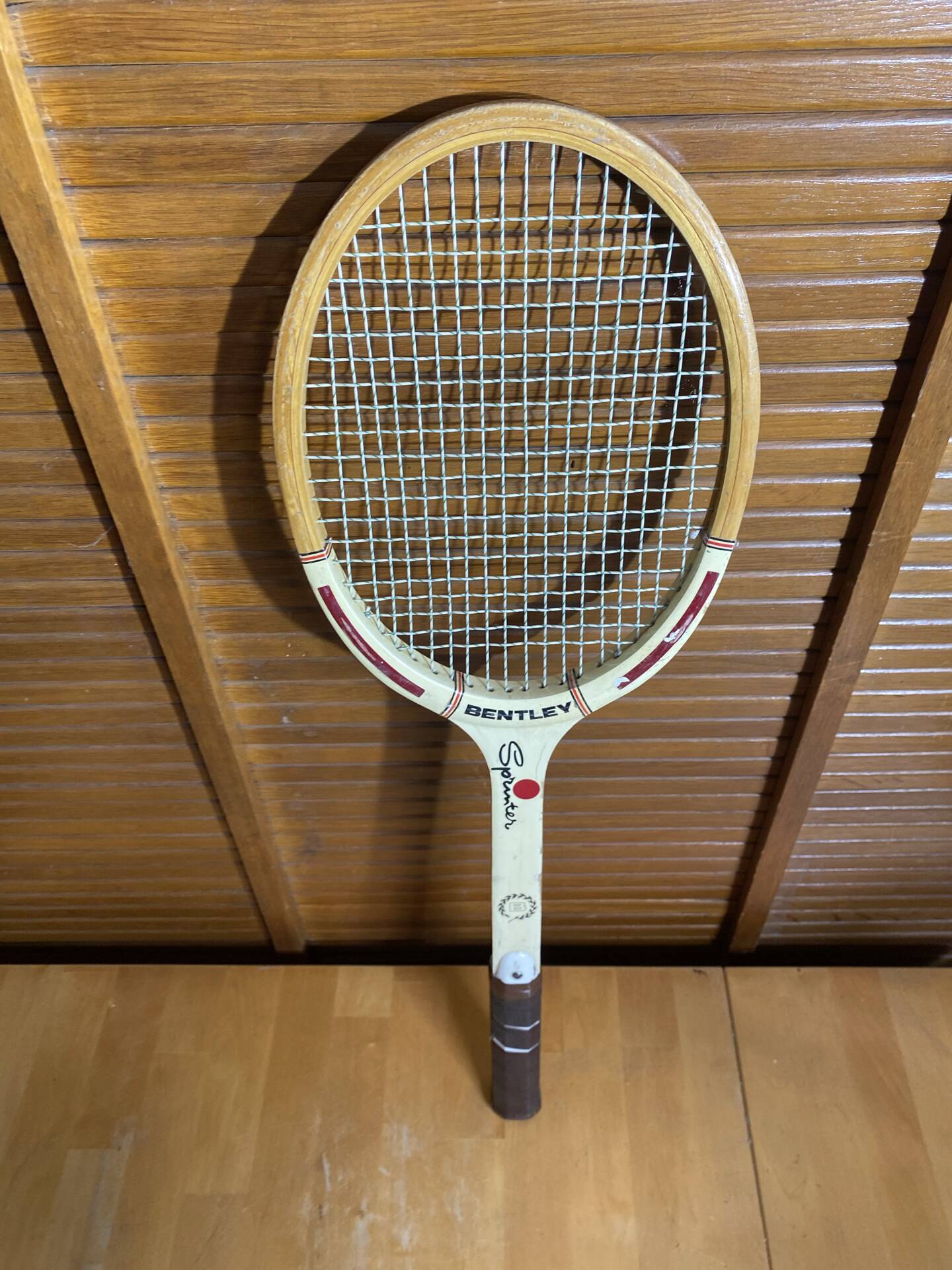 Vintage Wooden Tennis Racket BENTLEY Sprinter Sports #E216