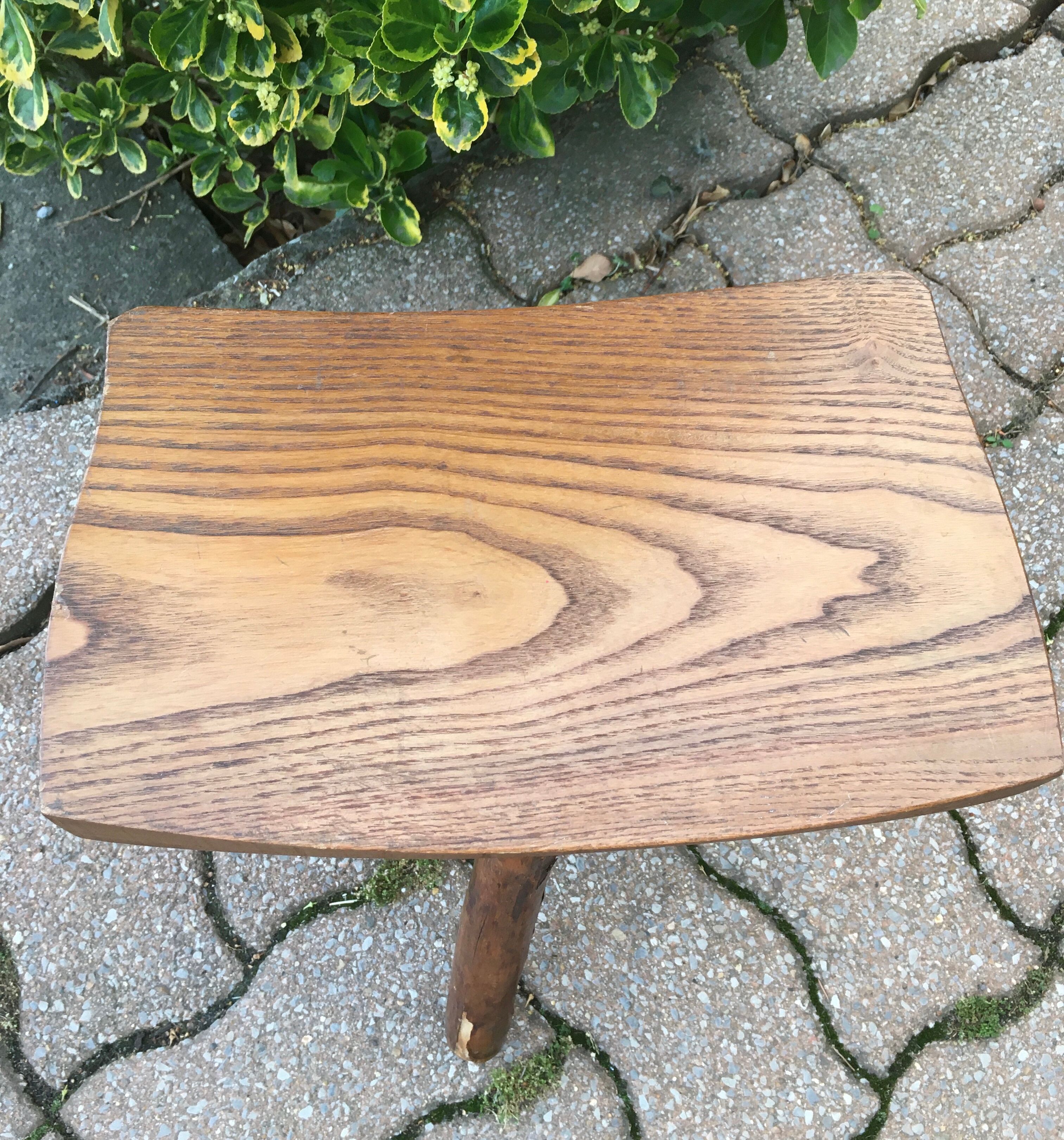 Tripod milking stool