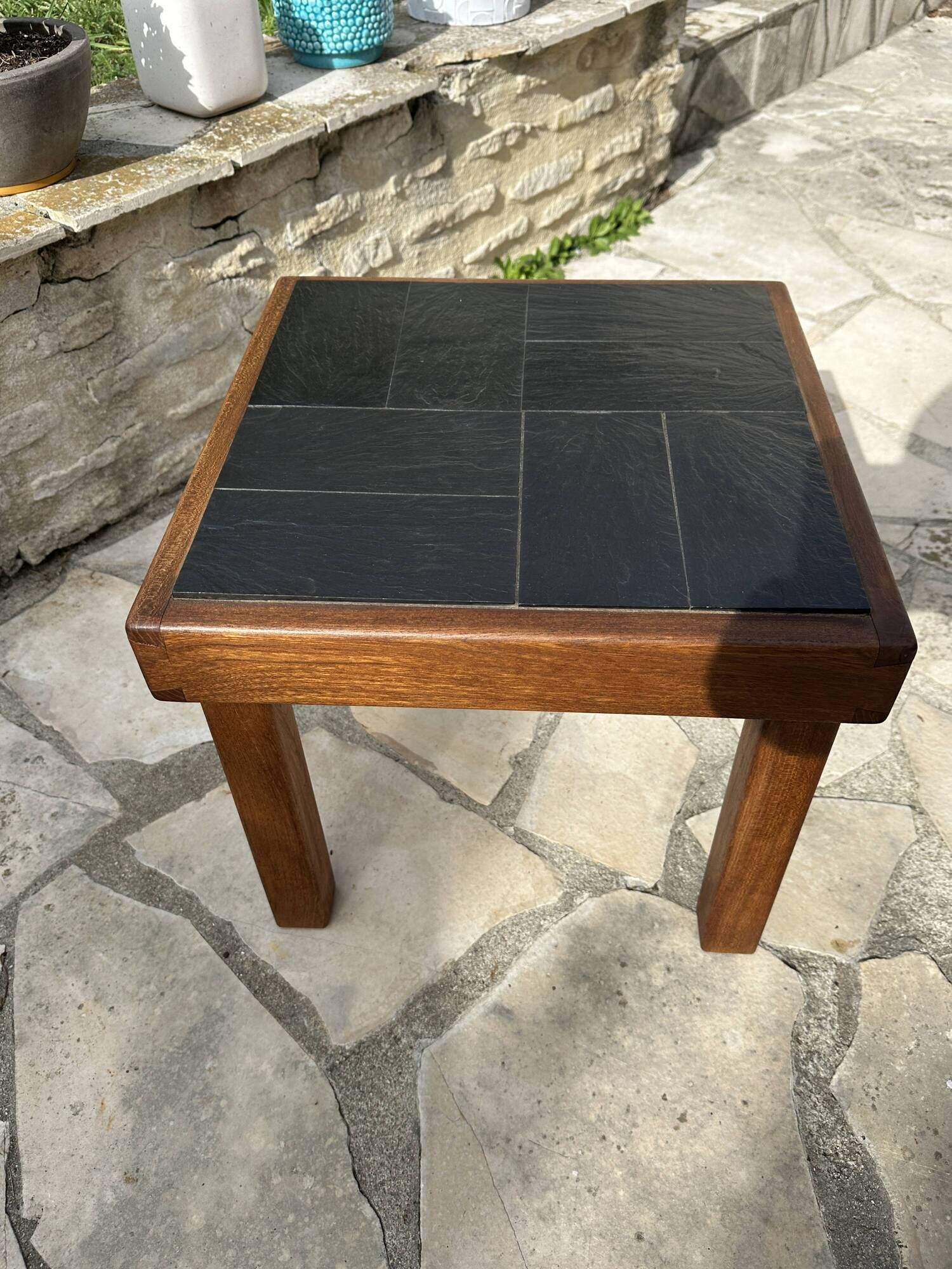Vintage coffee table house regain