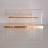 Porte-revues en plexiglas
