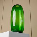 Vase en verre vert vintage XXL, design ovale des années 50 par Maria Vinka pour Ikea (série Stockholm, années 1990)
