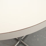 70s coffetbale in white