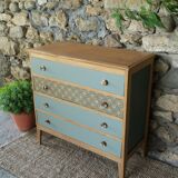 Chest of drawers