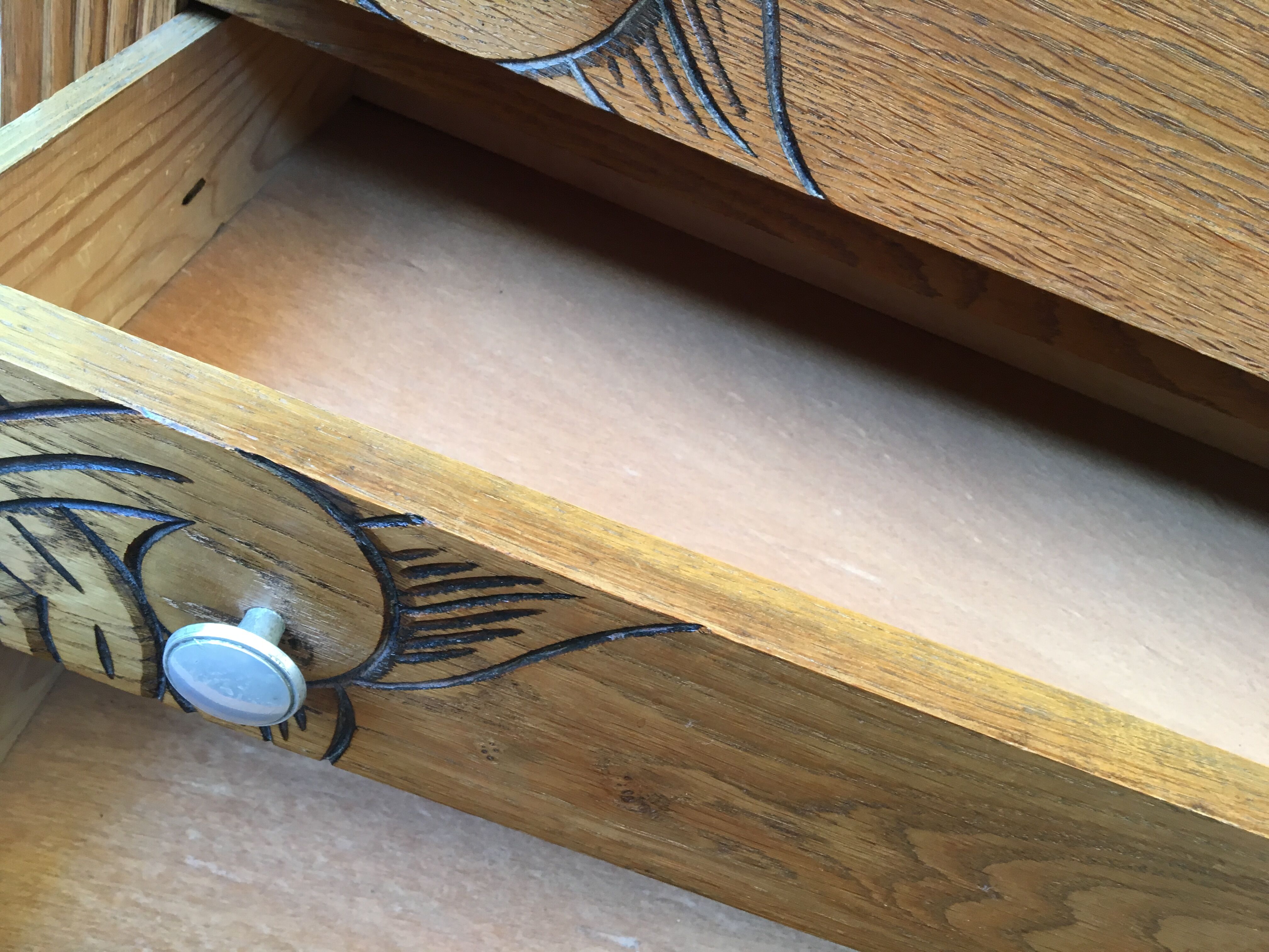 Art deco chest of drawers