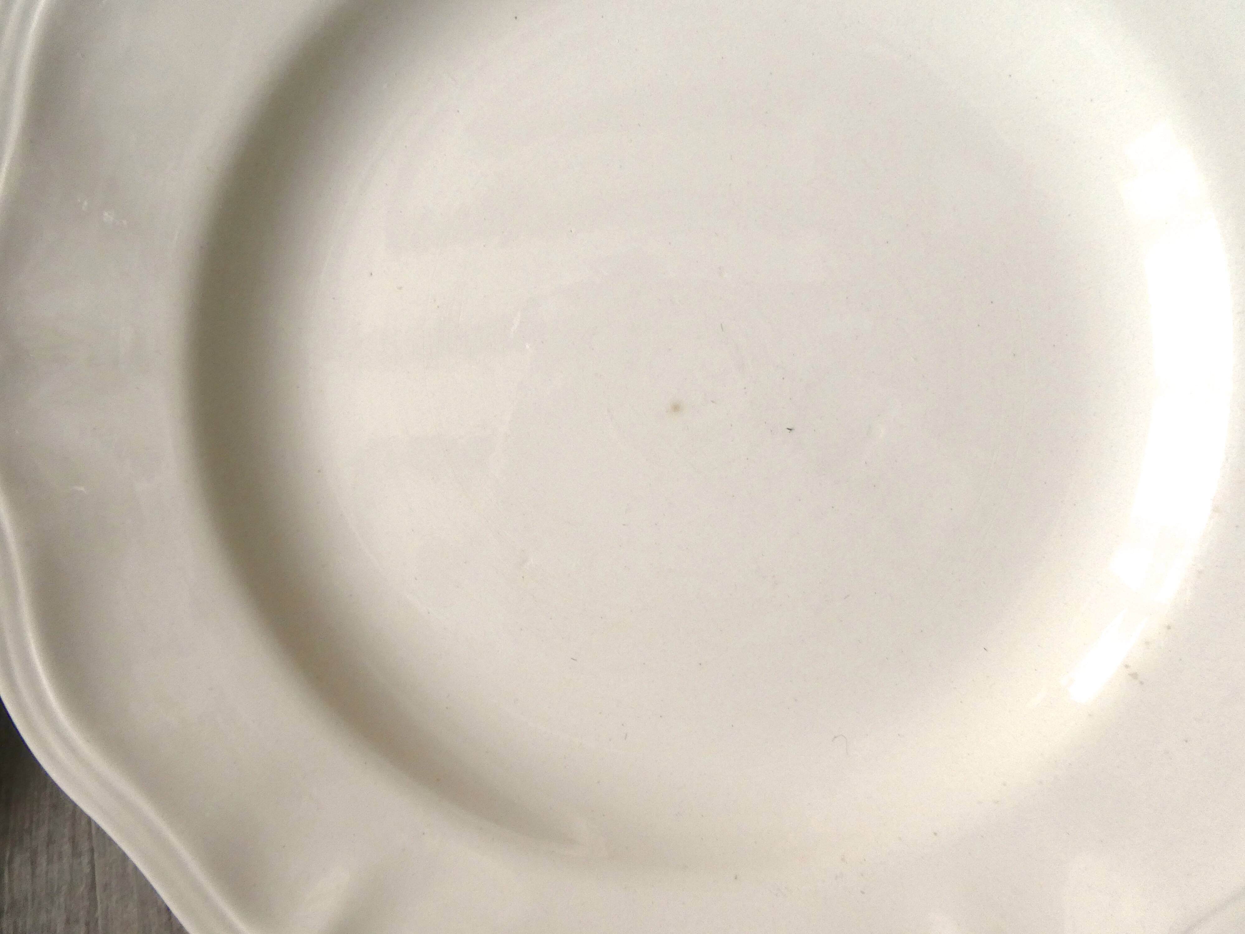 Set of 6 flat plates Digoin Sarreguemines, ivory color