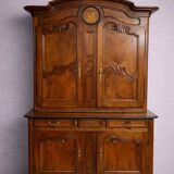 Louis XV two-body buffet Charolais in walnut, from the 18th century.