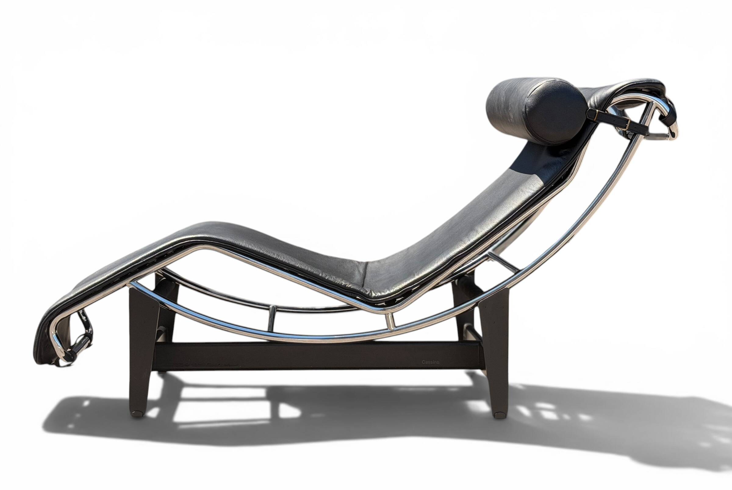 Chaise Longue LC4 Le Corbusier for Cassina — Original Black Leather (No. 114715)