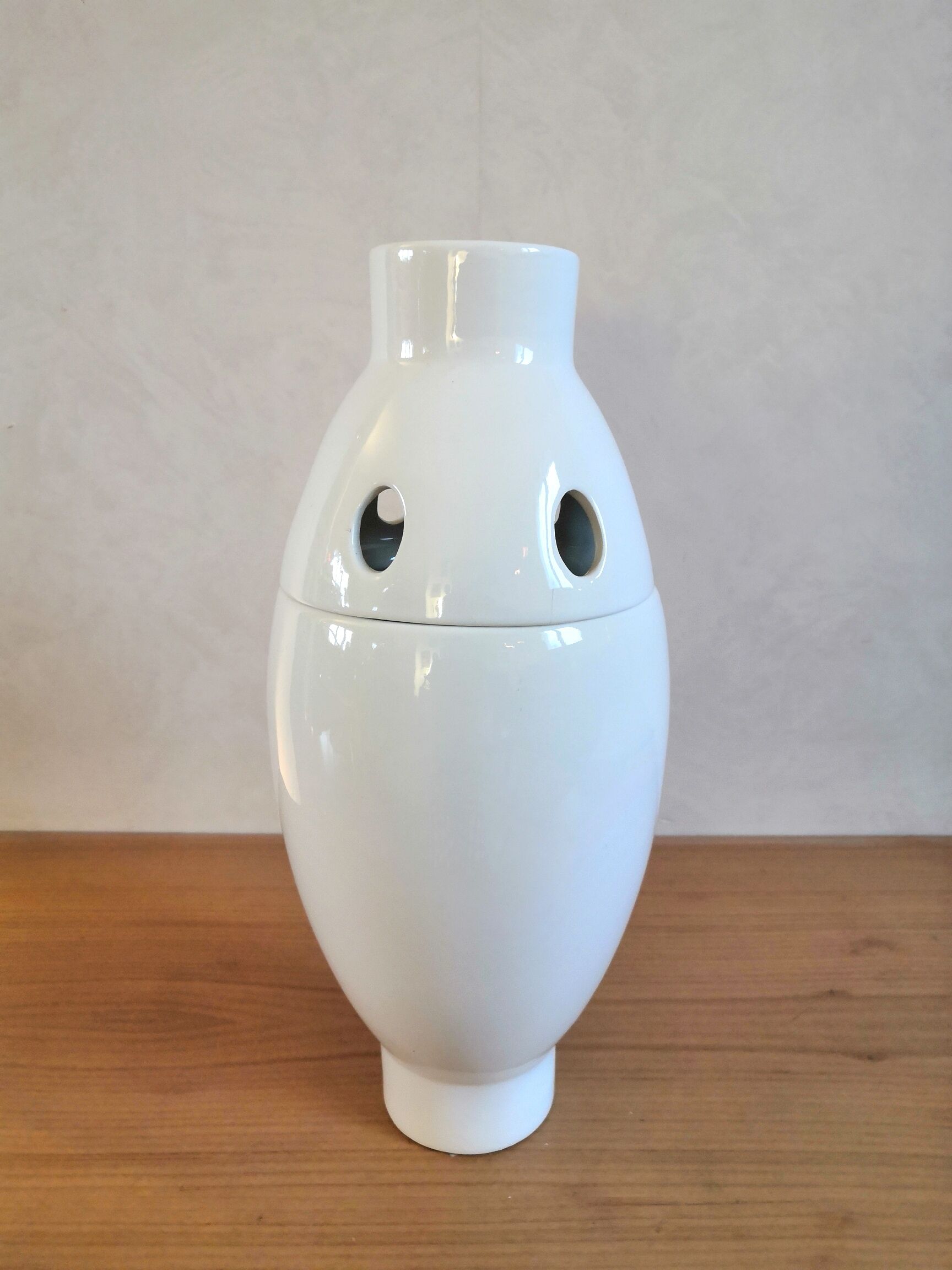 Ceramic design Christian Ghion for Cinna