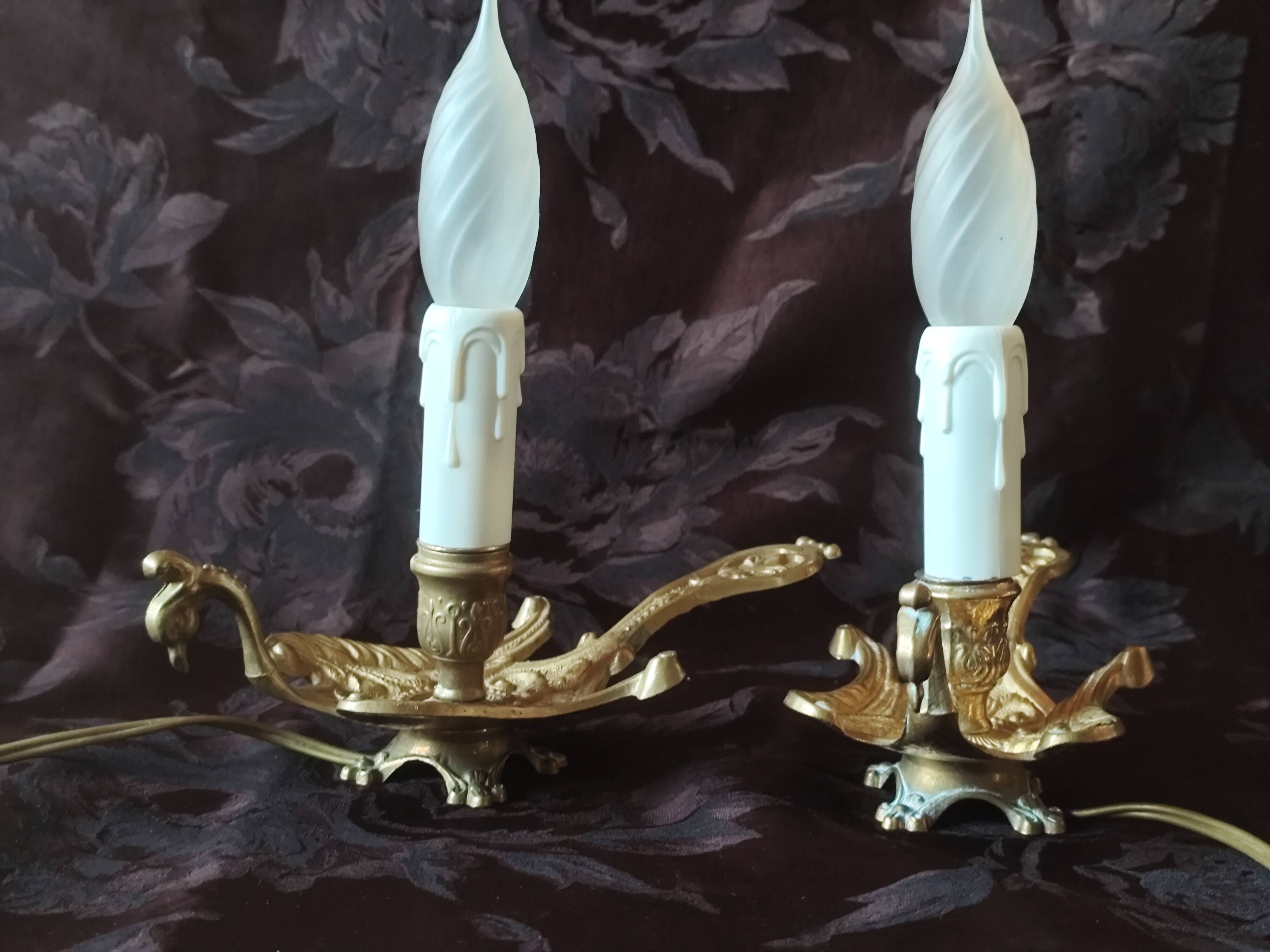 Pair of bedside lamps in chiselled bronze - bird shape -