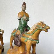 Tuile faitière équestre terre cuite époque Ming