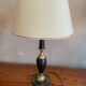 Lampe de bureau cuir et laiton