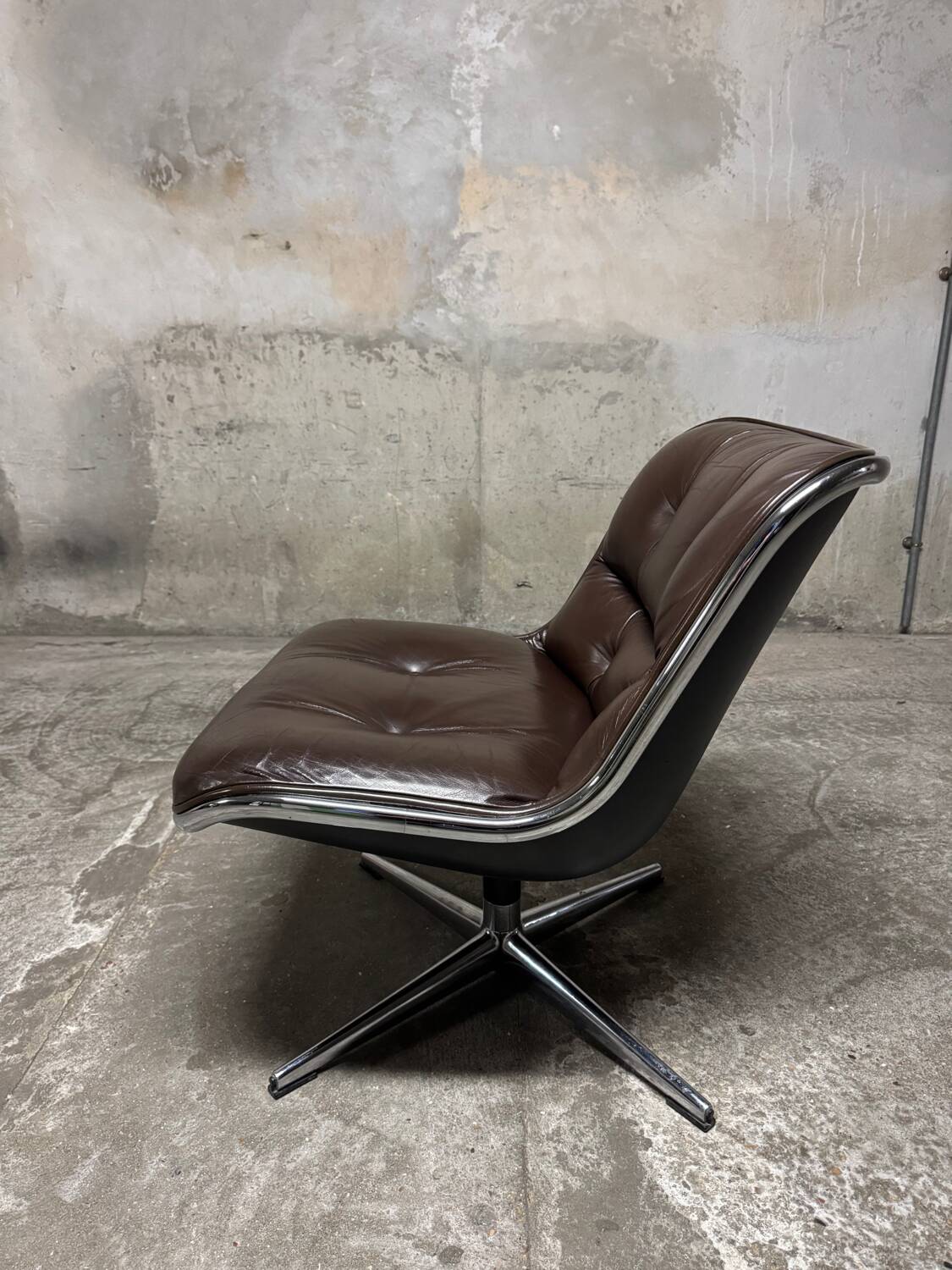 Armchair by Charles Pollock for Knoll, 1970s