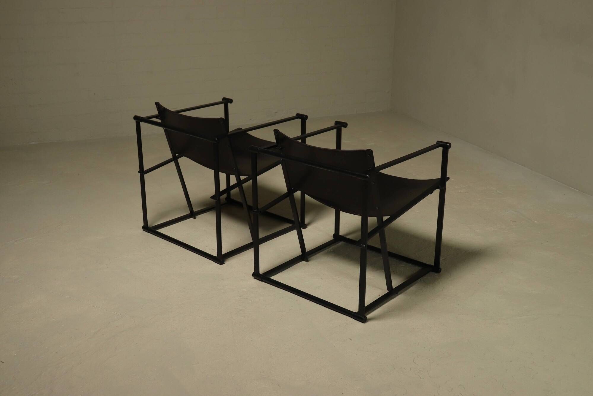 Set of 2 lounge chairs model FM60 by Radboud van Beekum for Pastoe 1980s