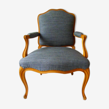 Fauteuil style Louis XV garniture crin tapissé d'un lainage gris chiné, finition cirée chêne moyen