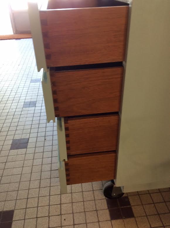 Chest of drawers low cabinet 18 drawers