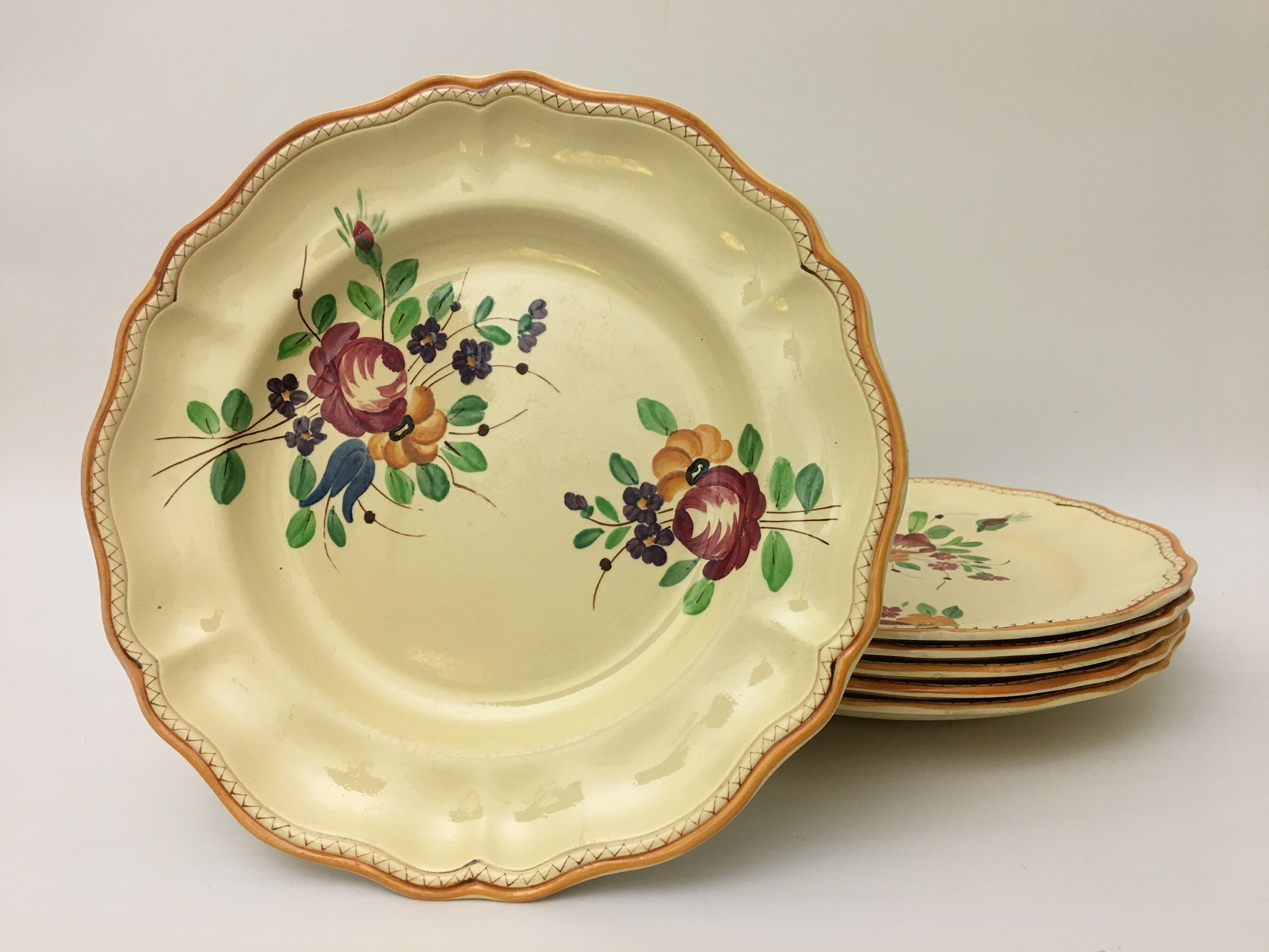 6 Flat plates Faiencerie "Longchamp – France"