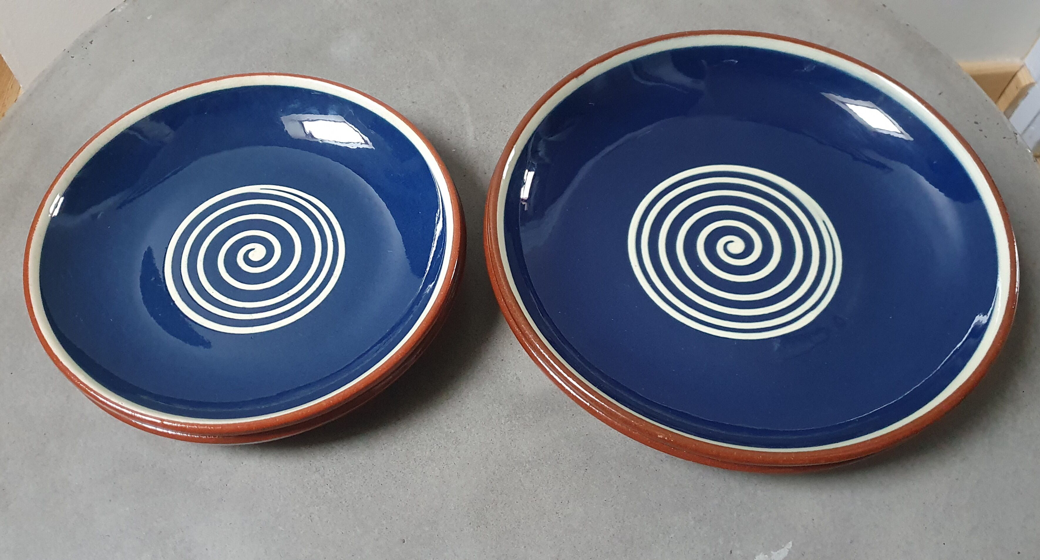 Ceramic plates