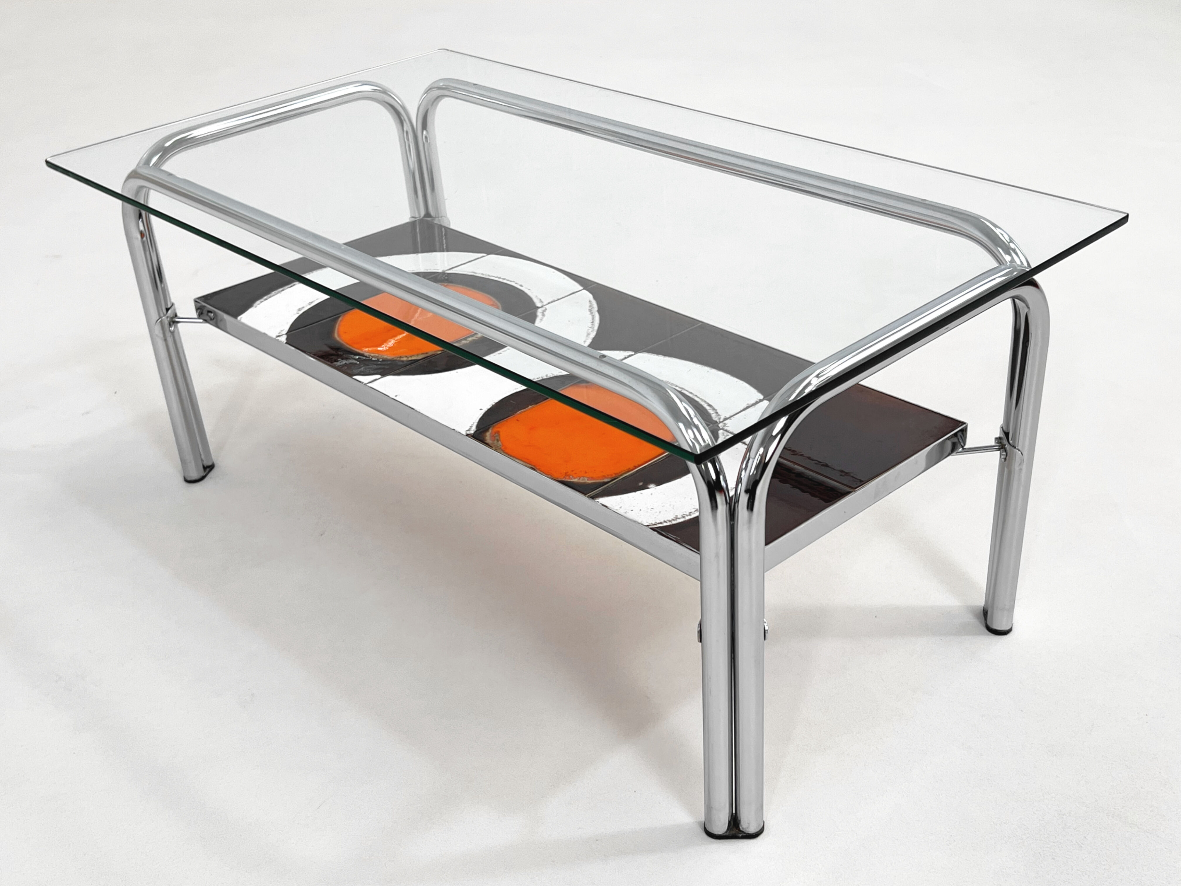 Coffee table of the 60s - 70s in ceramic, chrome and glass