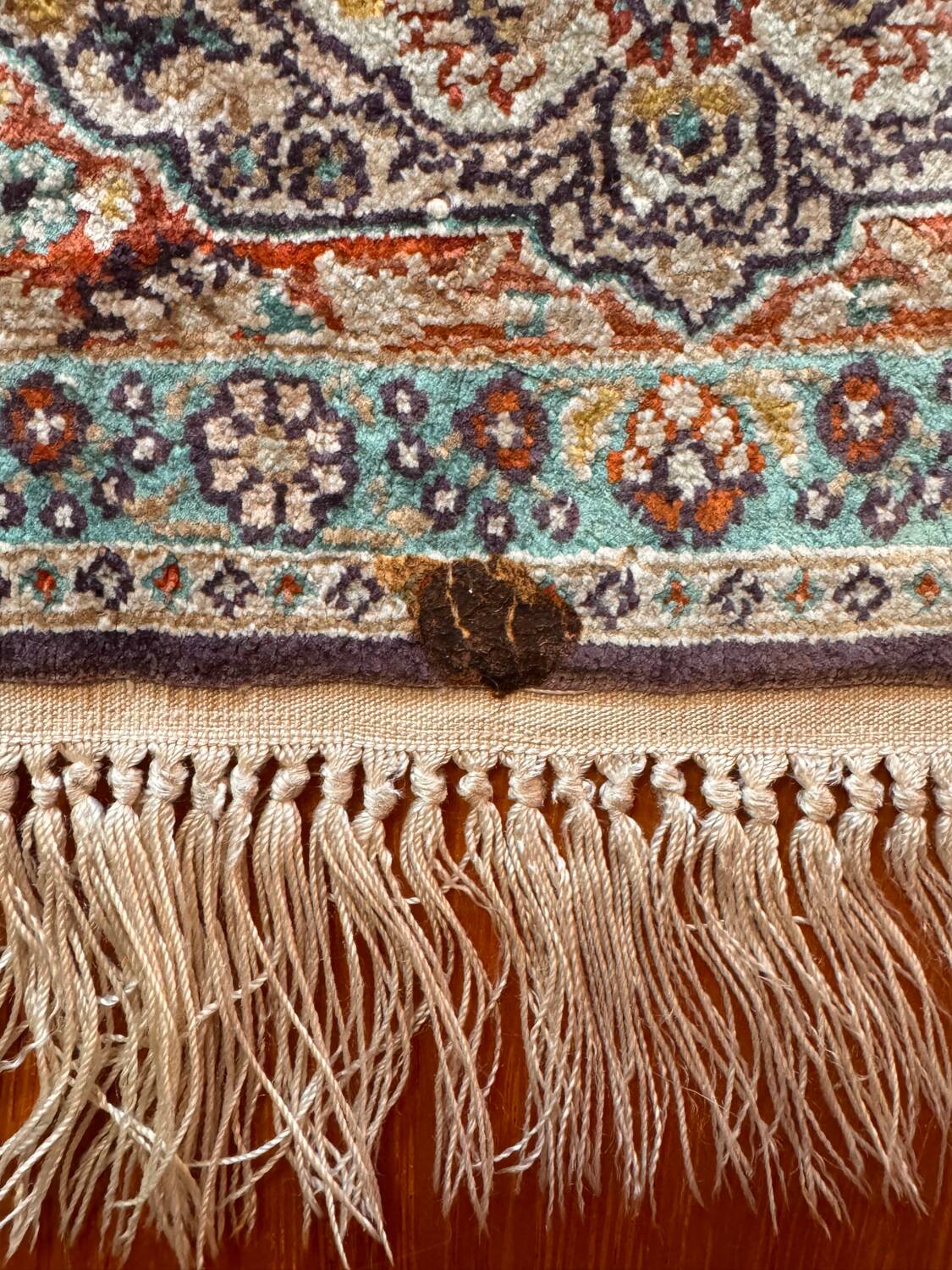 Chinese silk oriental rug 103 cm x 64 cm