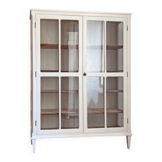 Armoire parisienne vitrée