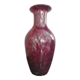 Vase in gold and red opaline