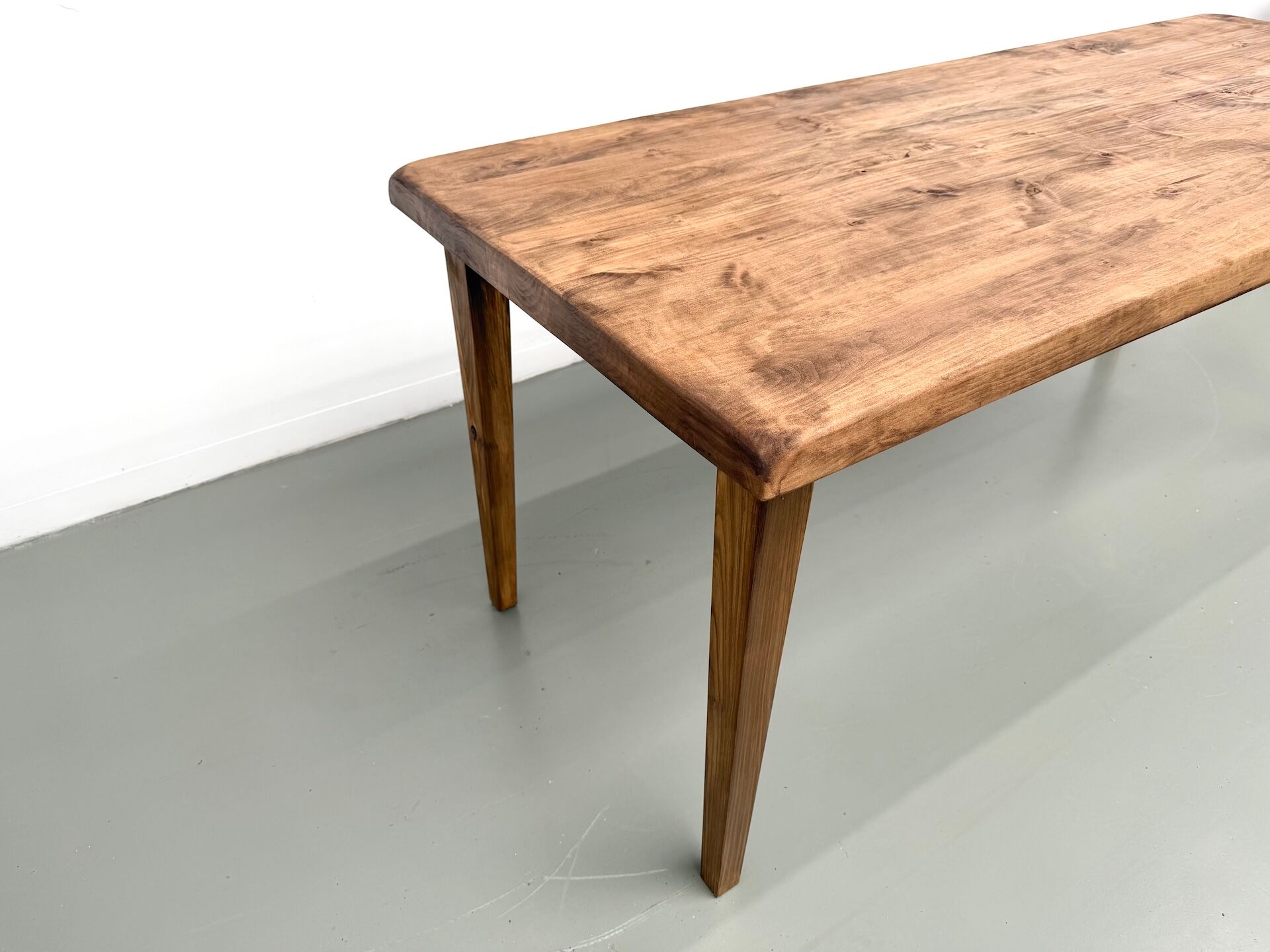 Table de ferme vintage en peuplier