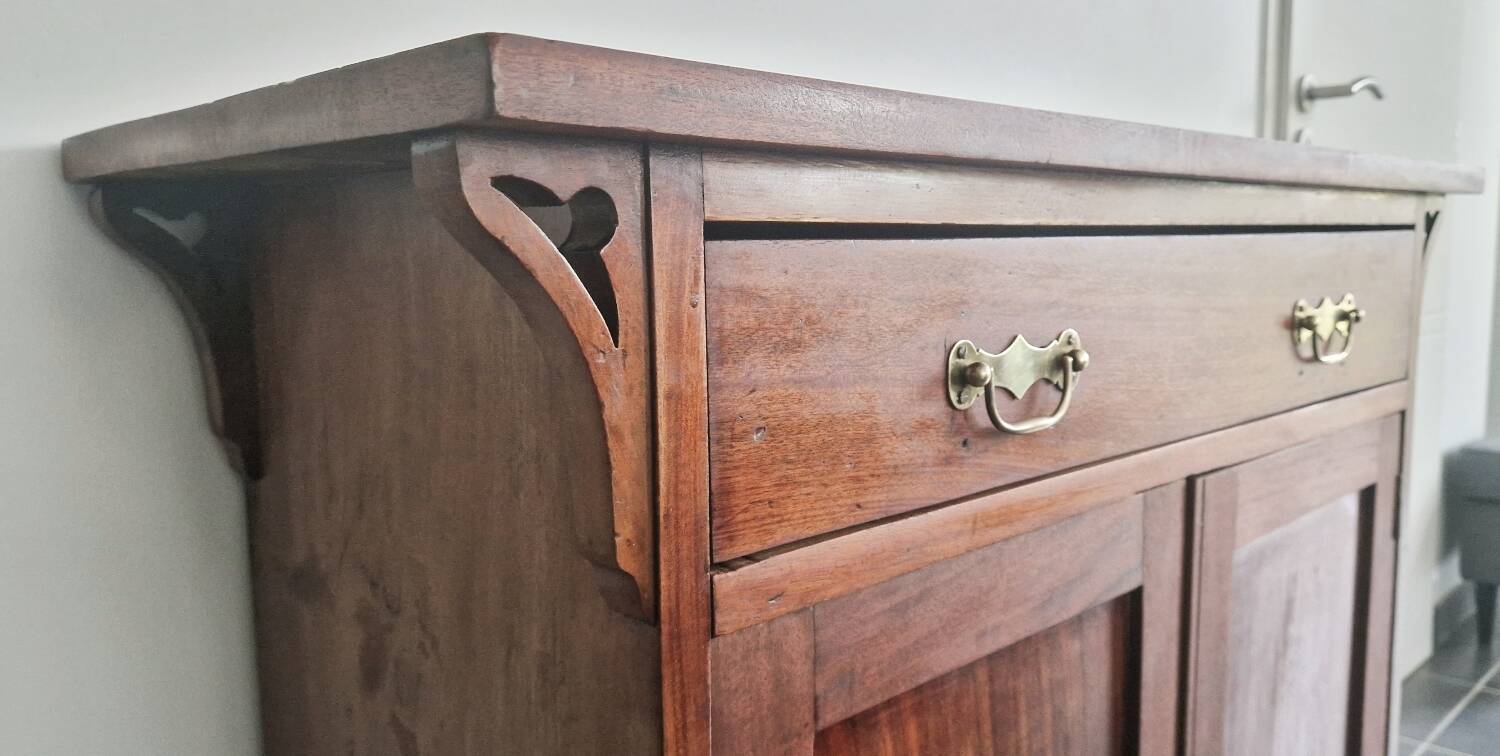 Antique mahogany sideboard signed Maple & Co, 19th century