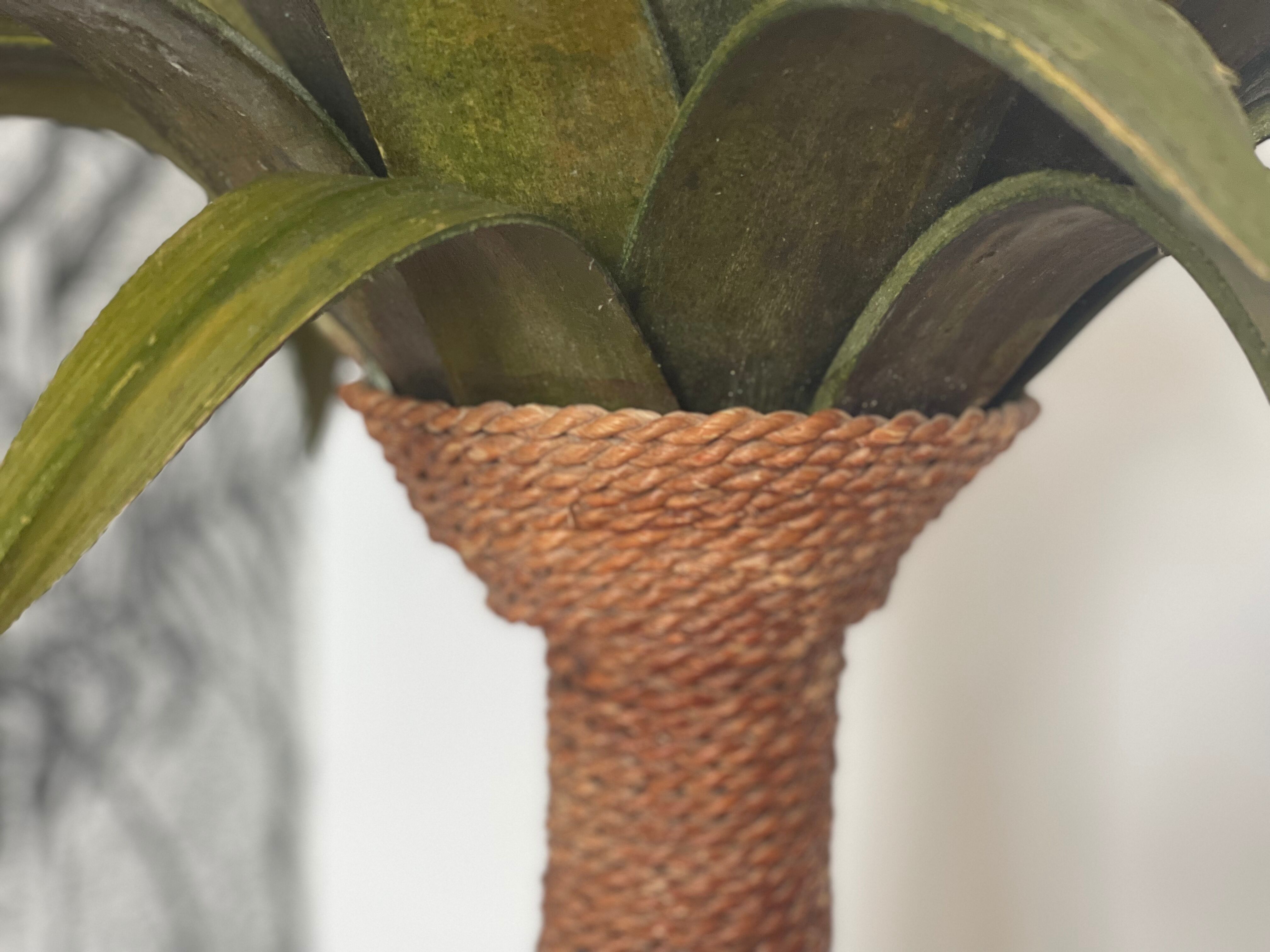 Lamp palm wood and rope