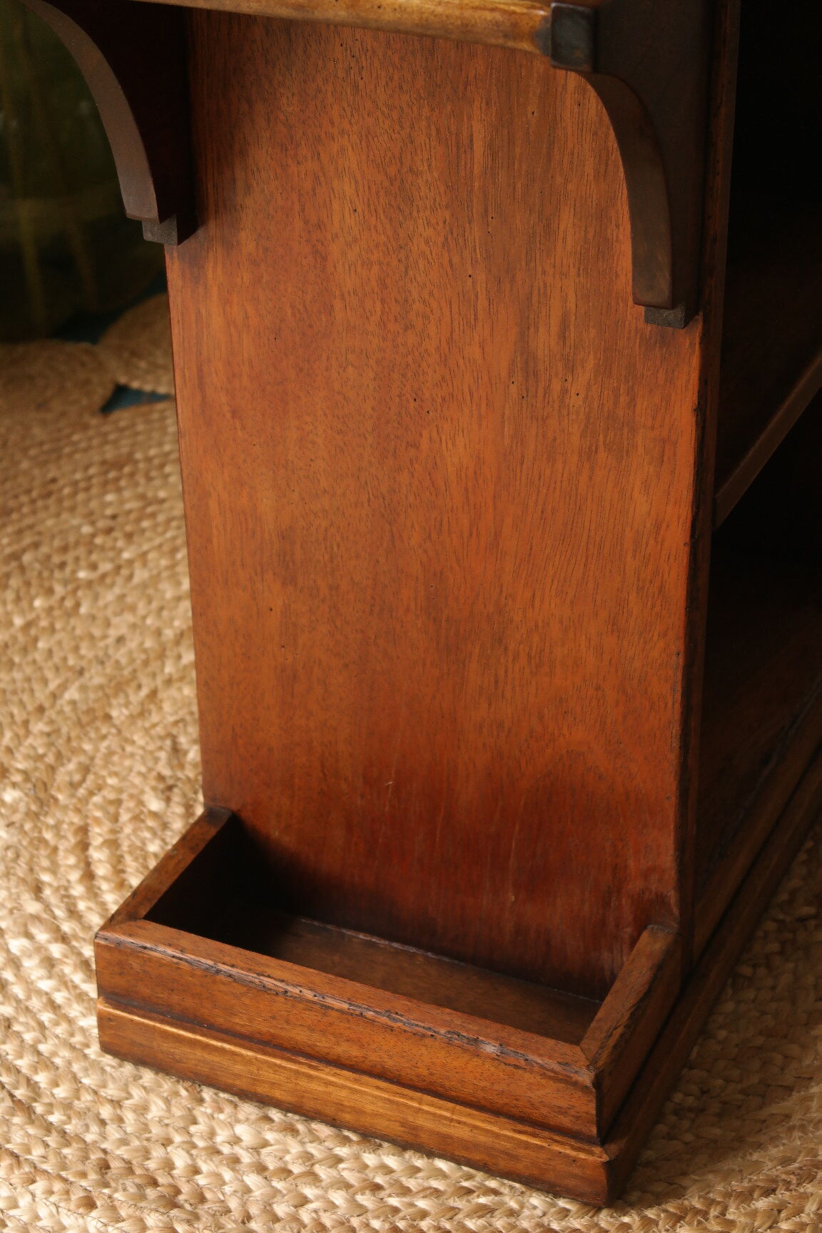 Wooden extra craft furniture