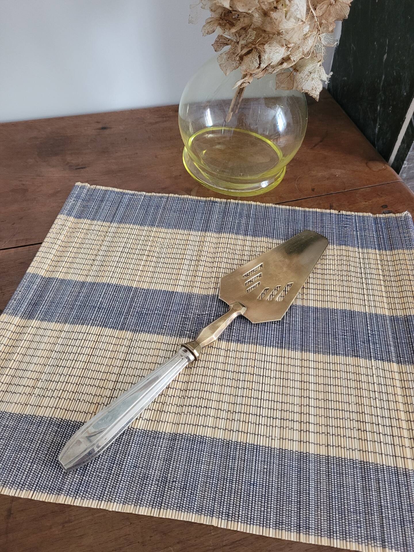 Art Deco brass pie server