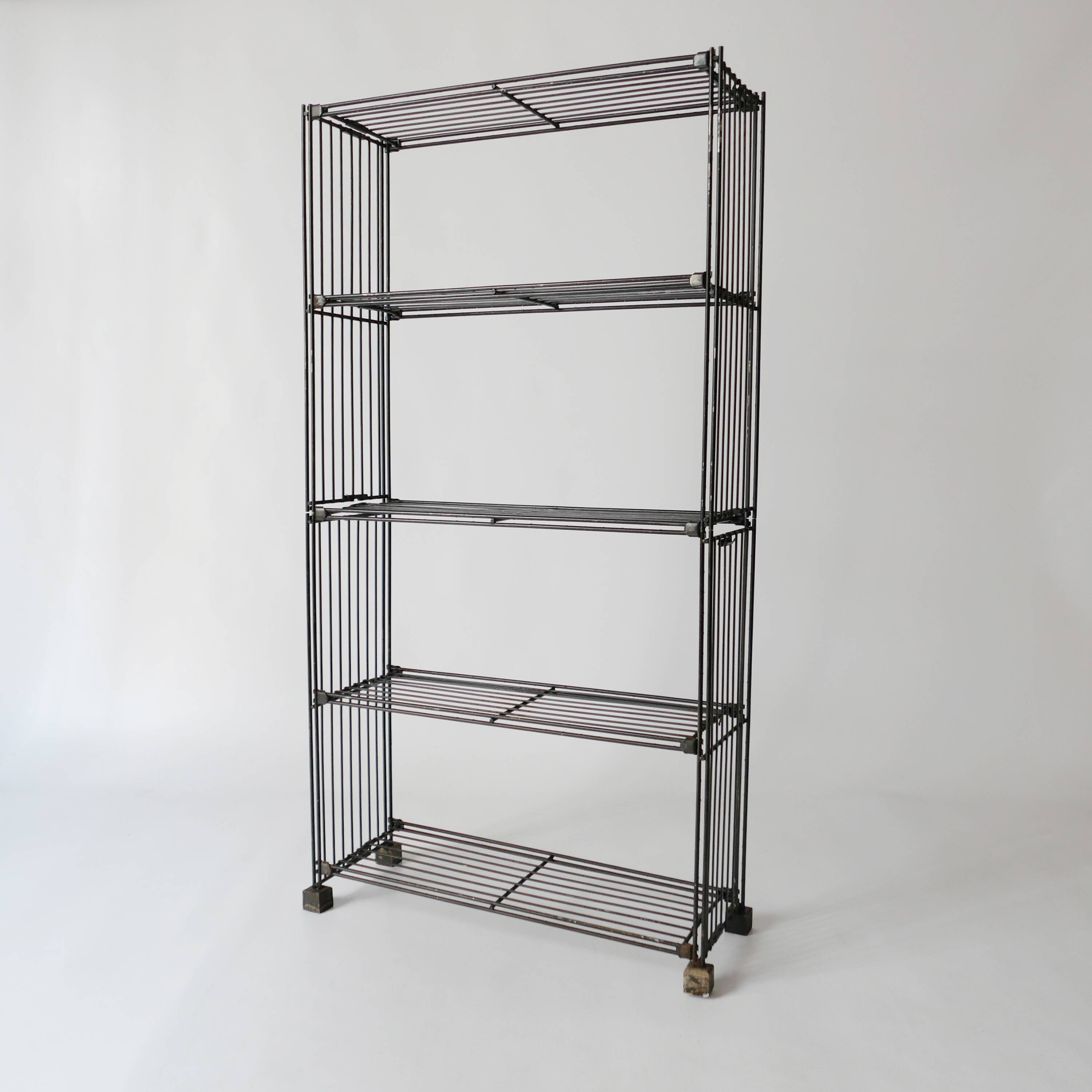 vintage metal bookshelf shelf design Multistrux by Multimueble
