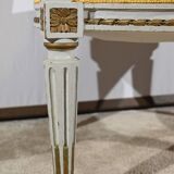 Paire de Fauteuils Cabriolet, en Bois réchampi, style Louis XVI – Fin XIXe