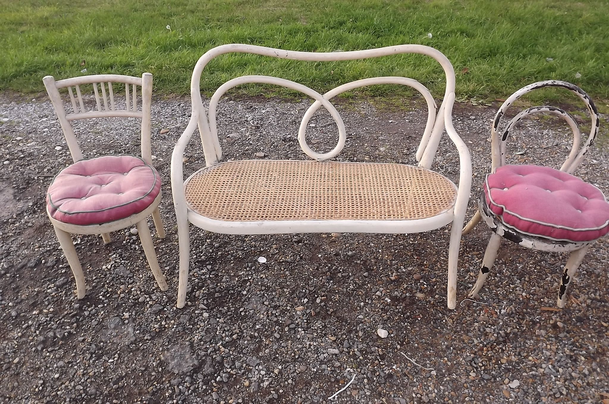 Mobilier enfant en bois courbé