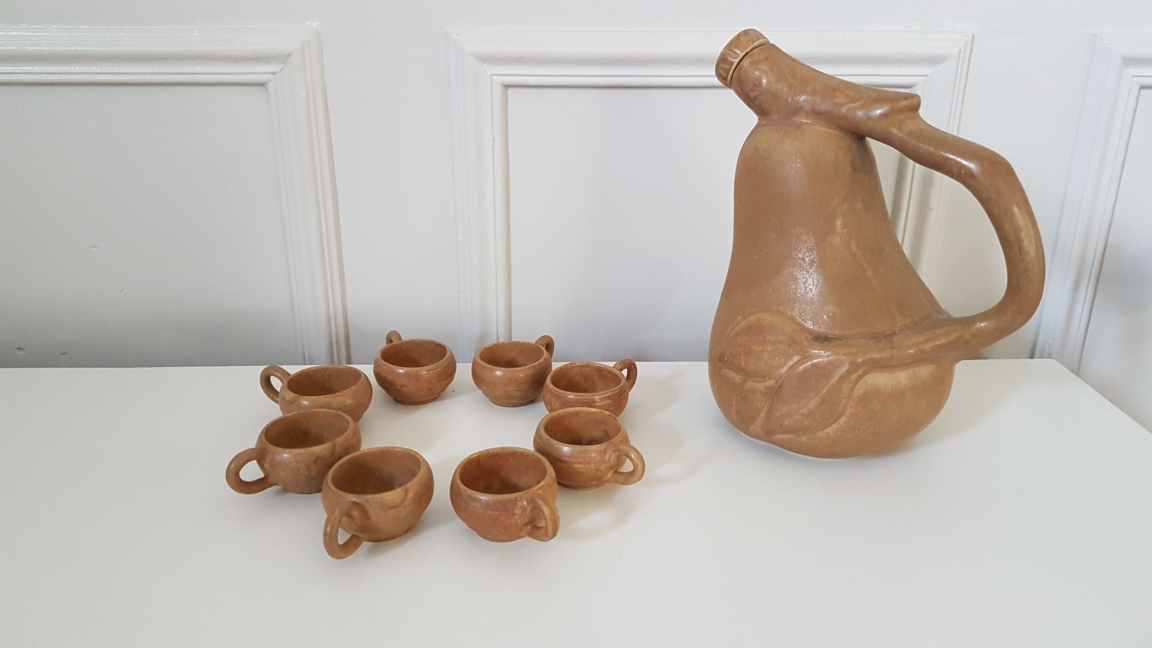 Stoneware liqueur service