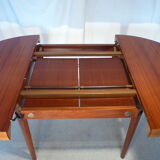 Scandinavian vintage extendable round table