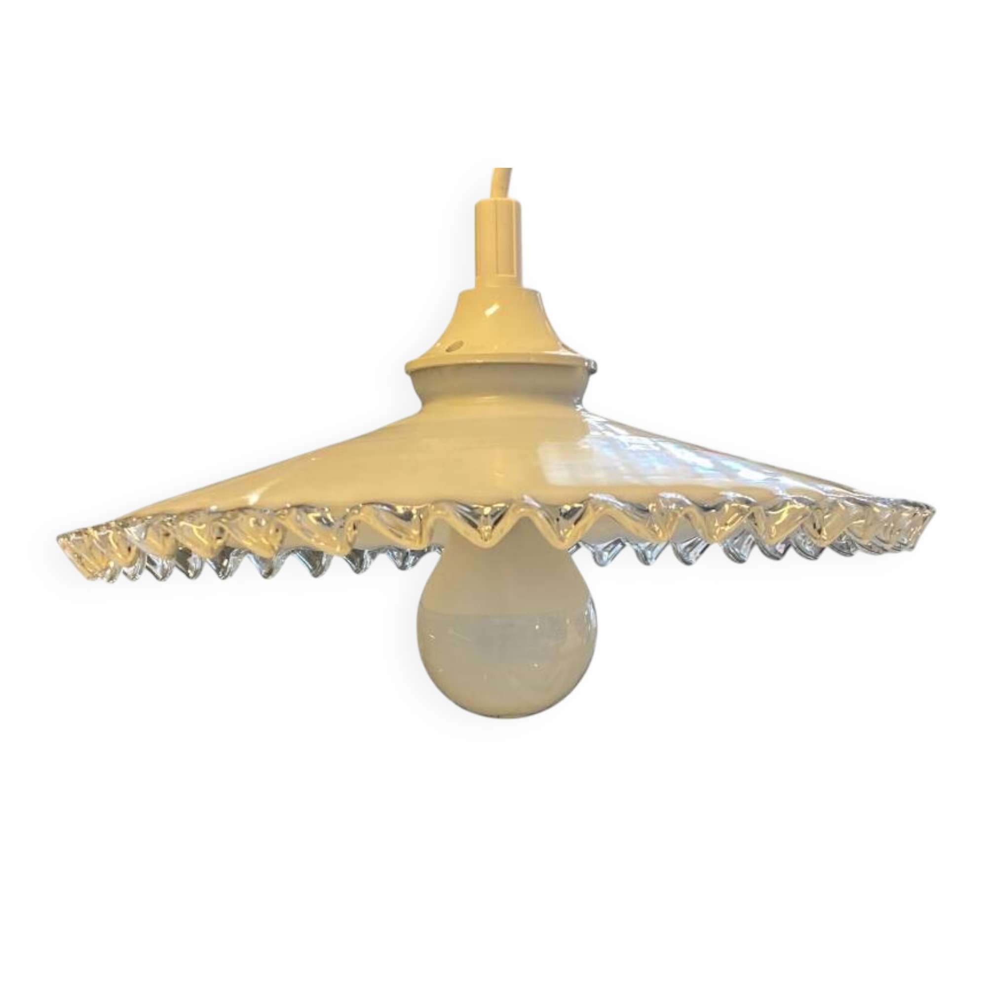 Suspension en opaline