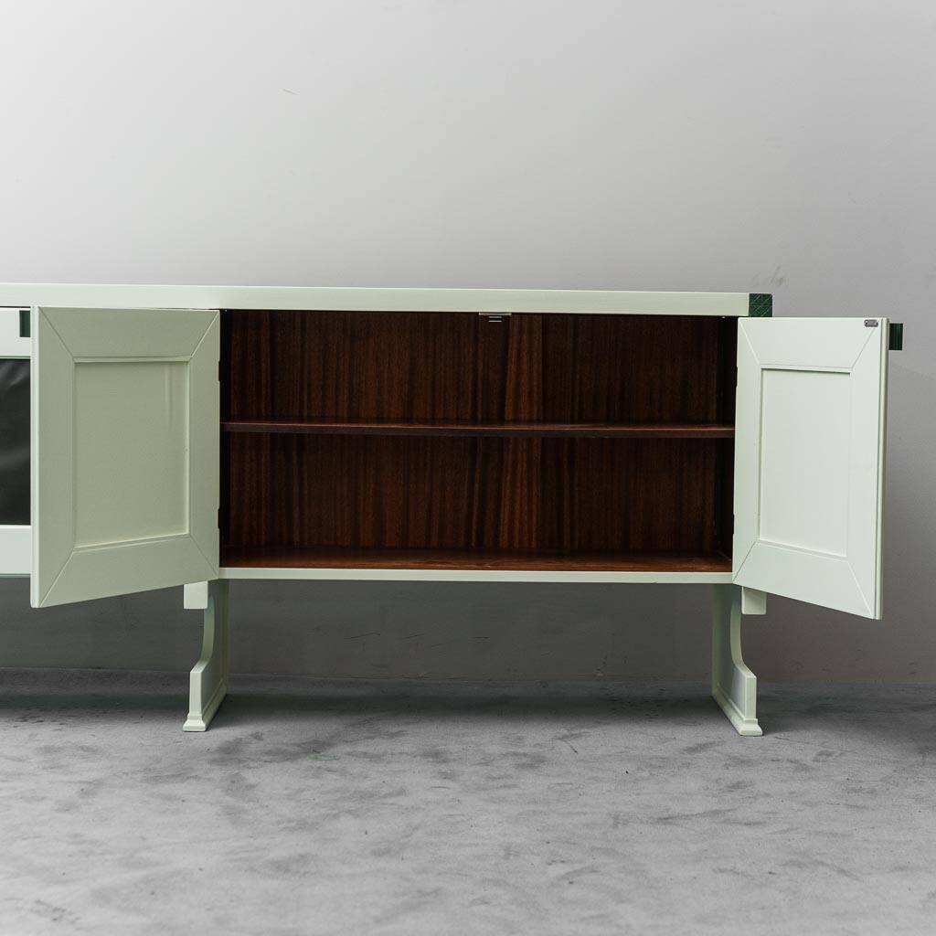 Buffet en legno inserti en pelle verde anni '60 vintage modernariato