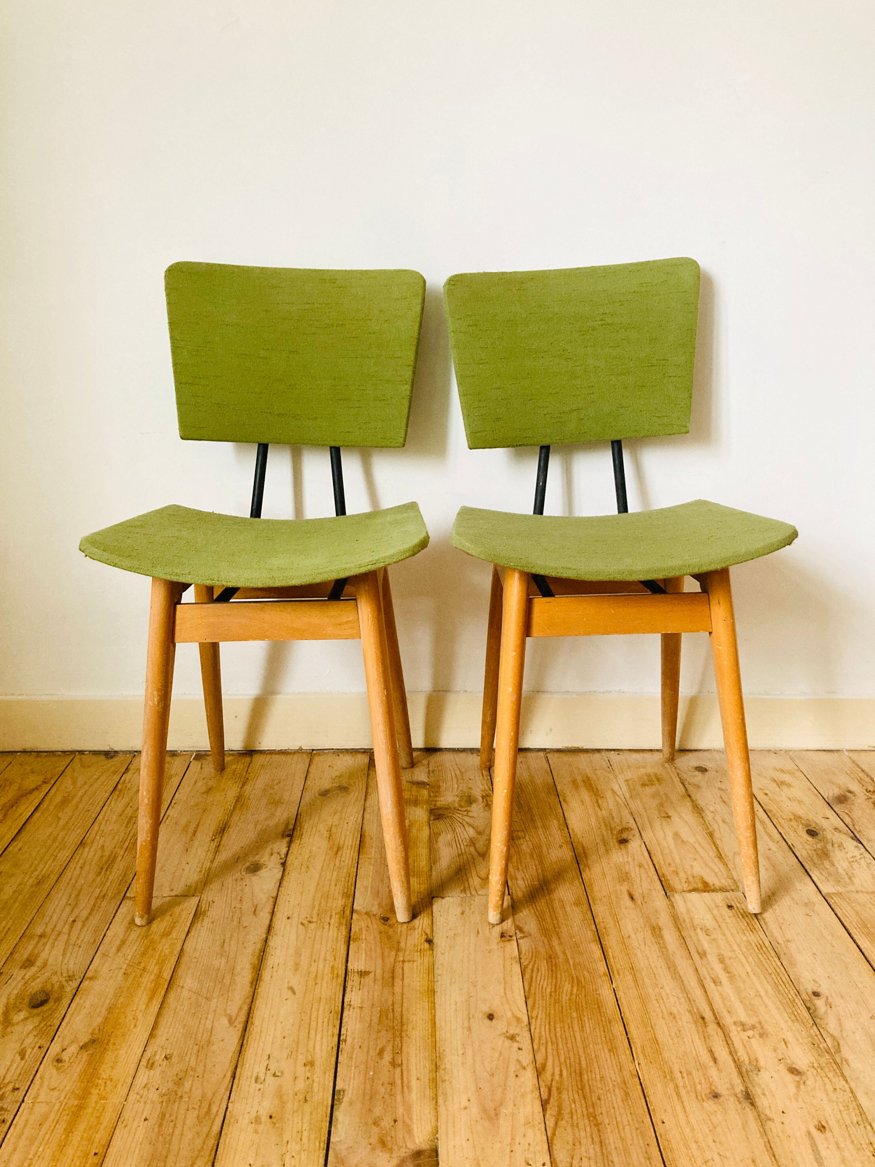 Green scandinavian wooden chairs 60/70